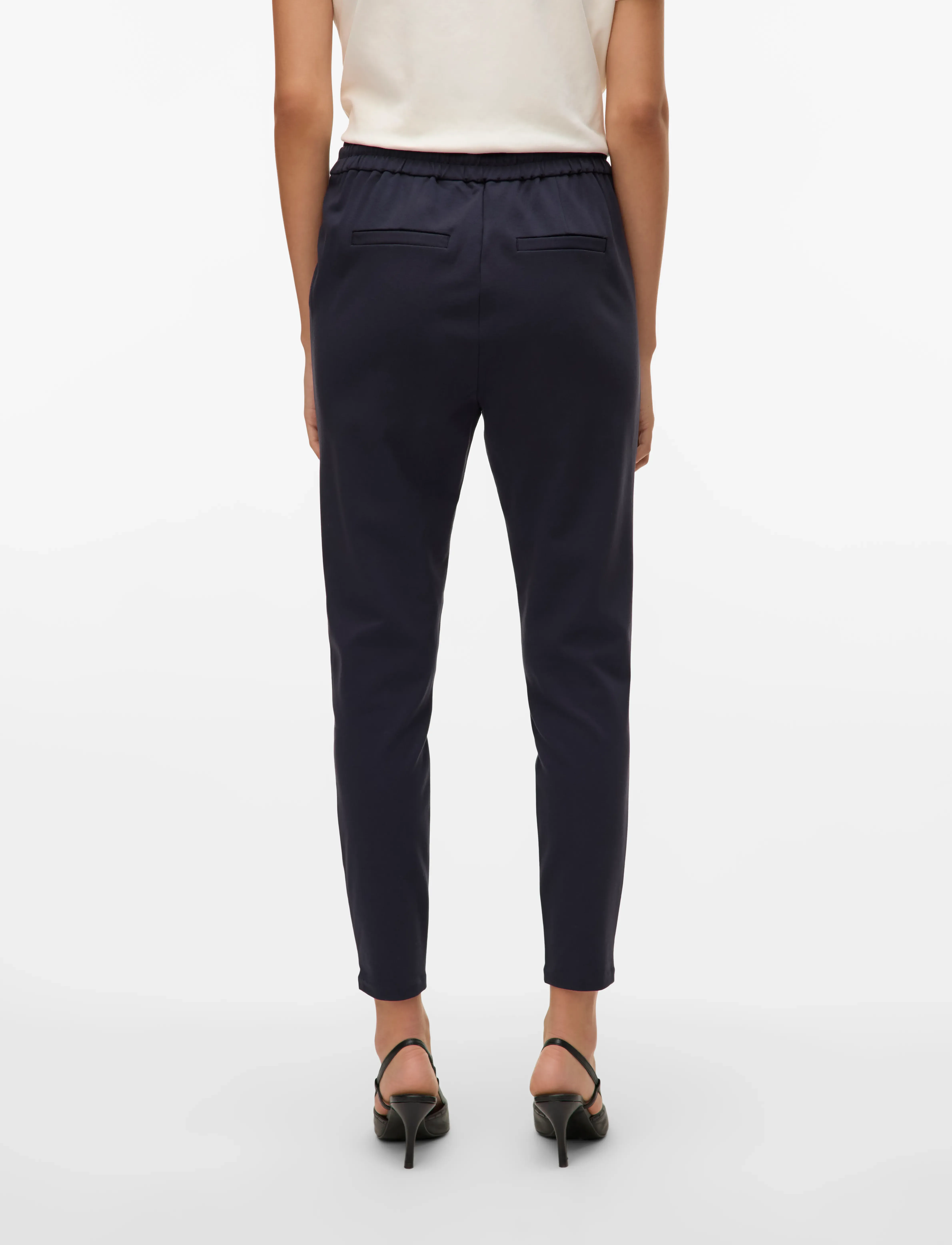 Vero Moda - VMEVA MW LOOSE STRING PANT NOOS - jogginghosen - night sky - 2