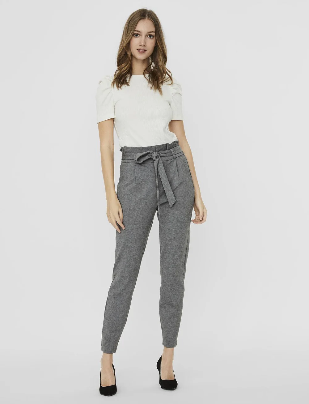 Vero Moda - VMEVA HW LOOSE PAPERBAG PANT NOOS - slim fit-byxor - medium grey melange - 4