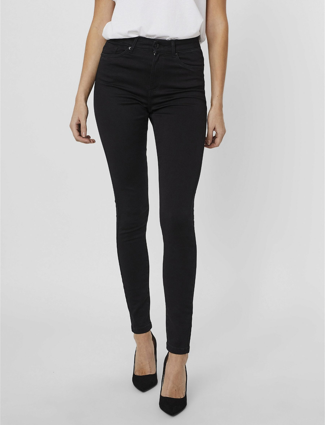 Vero Moda - VMSOPHIA HW SKINNY J SOFT VI110 GA NOOS - skinny jeans - black - 0
