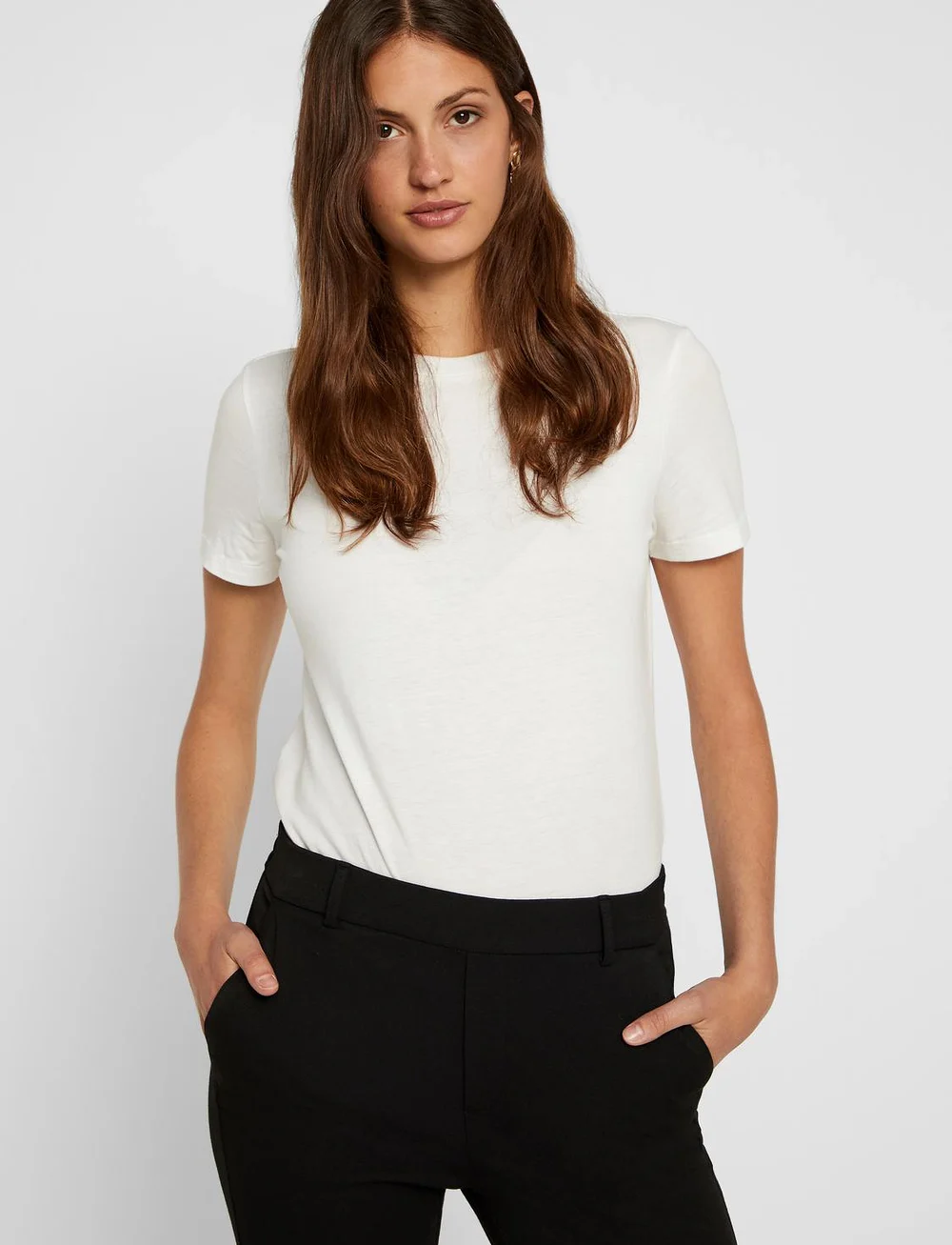 Vero Moda - VMMAYA MW LOOSE SOLID PANT NOOS - pantalons slim fit - black - 4