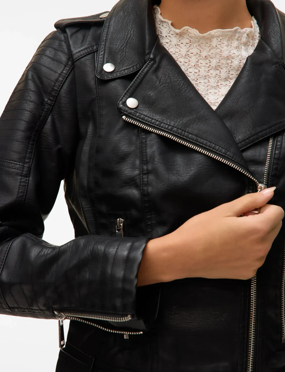 Vero moda 2025 short leather jacket