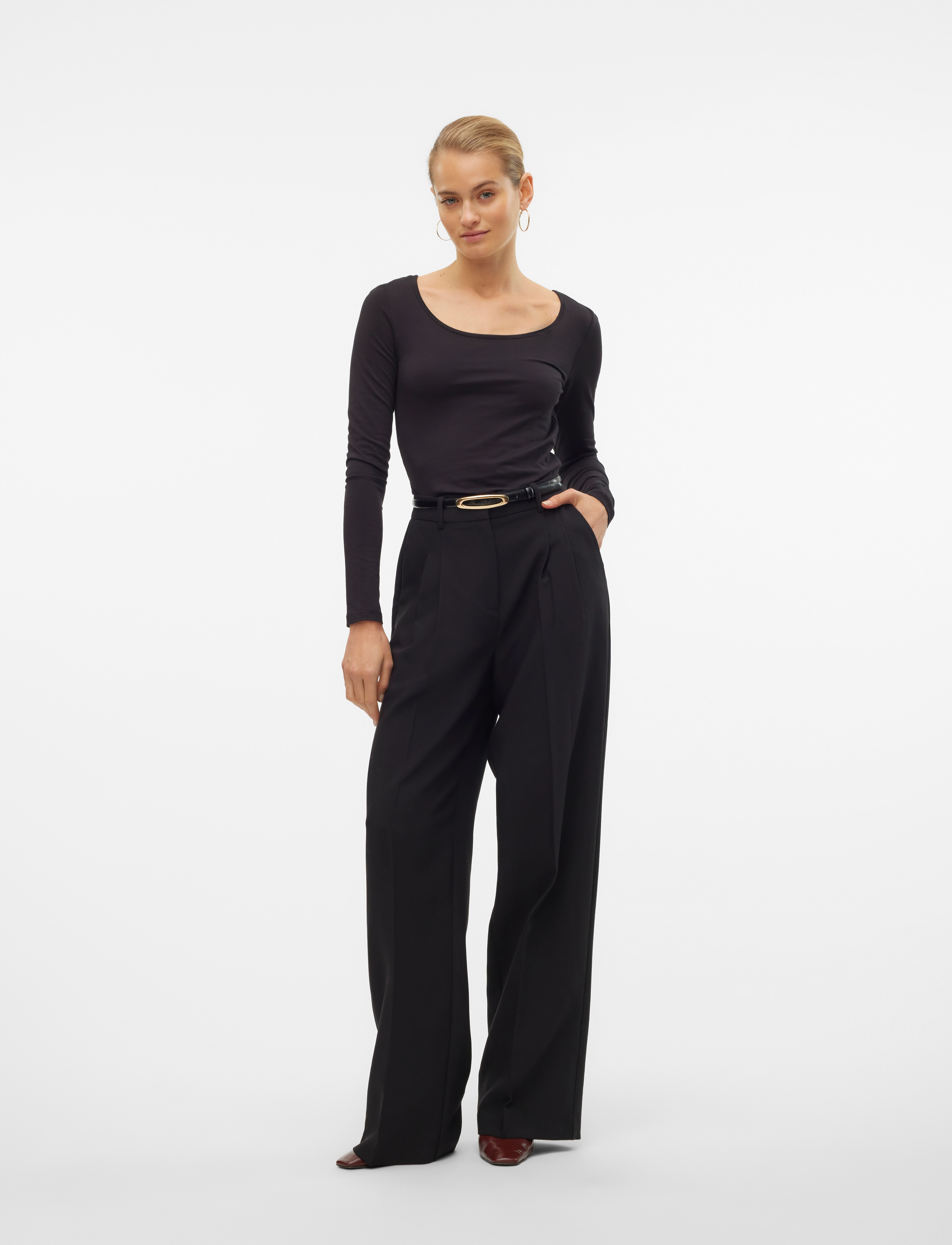 Vero Moda - VMMAXI MY LS SOFT UNECK NOOS - langärmlige tops - black - 4