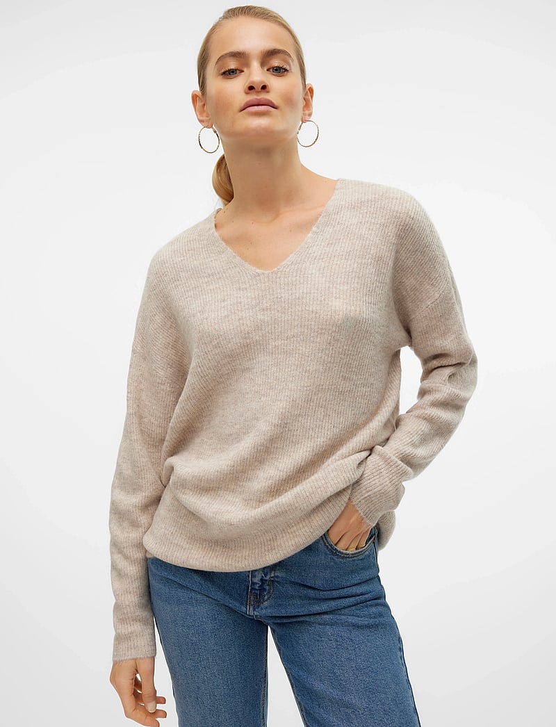 Vero Moda - VMCREWLEFILE LS V-NECK BLOUSE NOOS - stickade tröjor - birch - 4