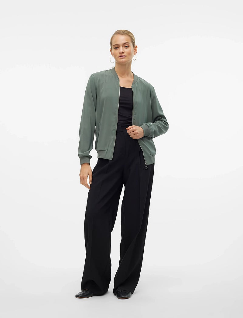 Vero Moda - VMCOCO L/S BOMBER NOOS - frühlingsjacken - laurel wreath - 4