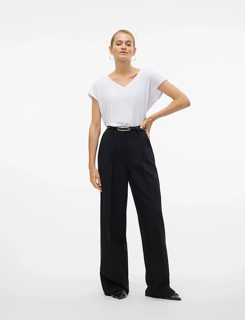 Vero Moda - VMFILLI SS V-NECK TEE NOOS - t-shirts - bright white - 0