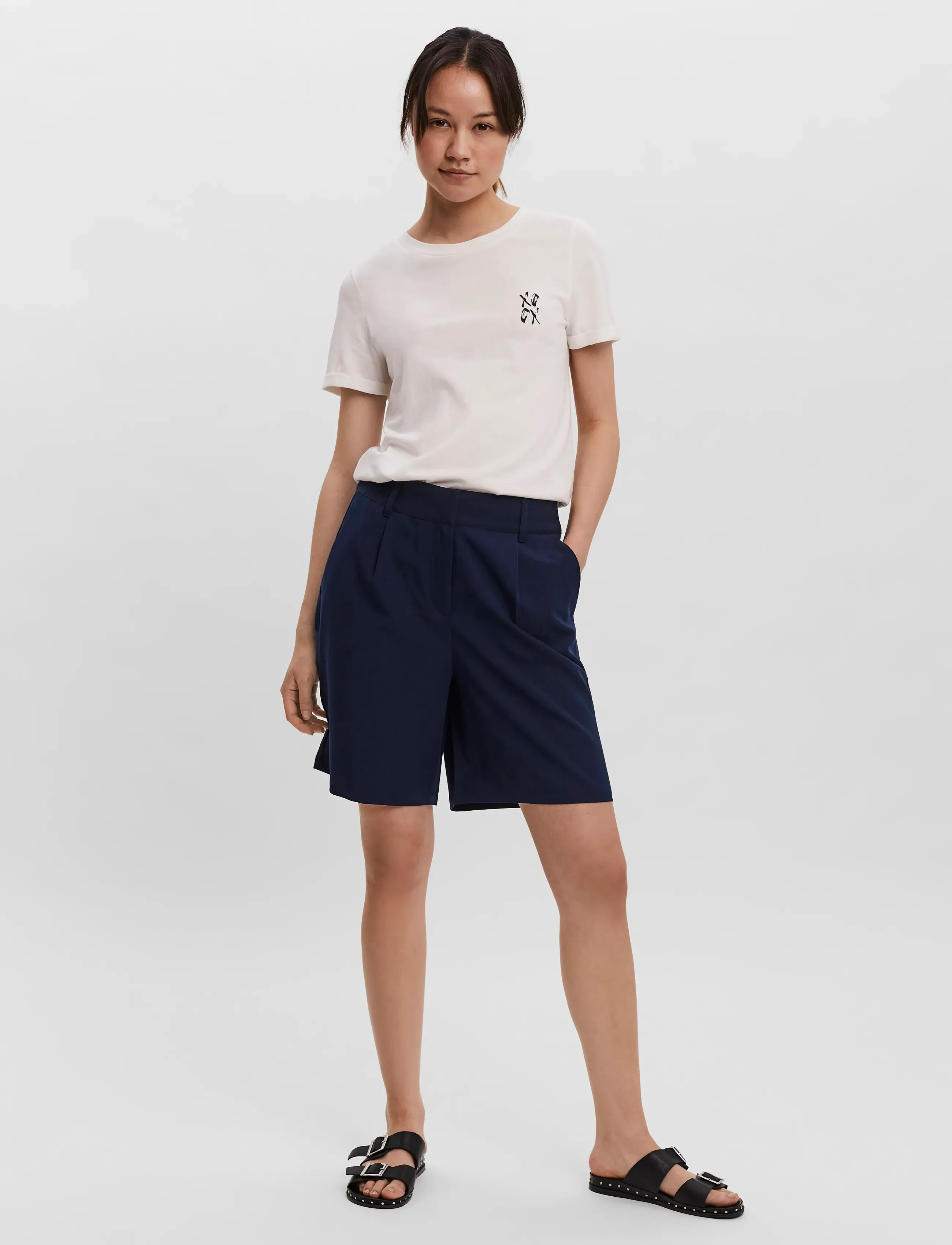 Vero Moda - VMZELDA HW LOOSE SHORTS BOO - shorts casual - navy blazer - 3