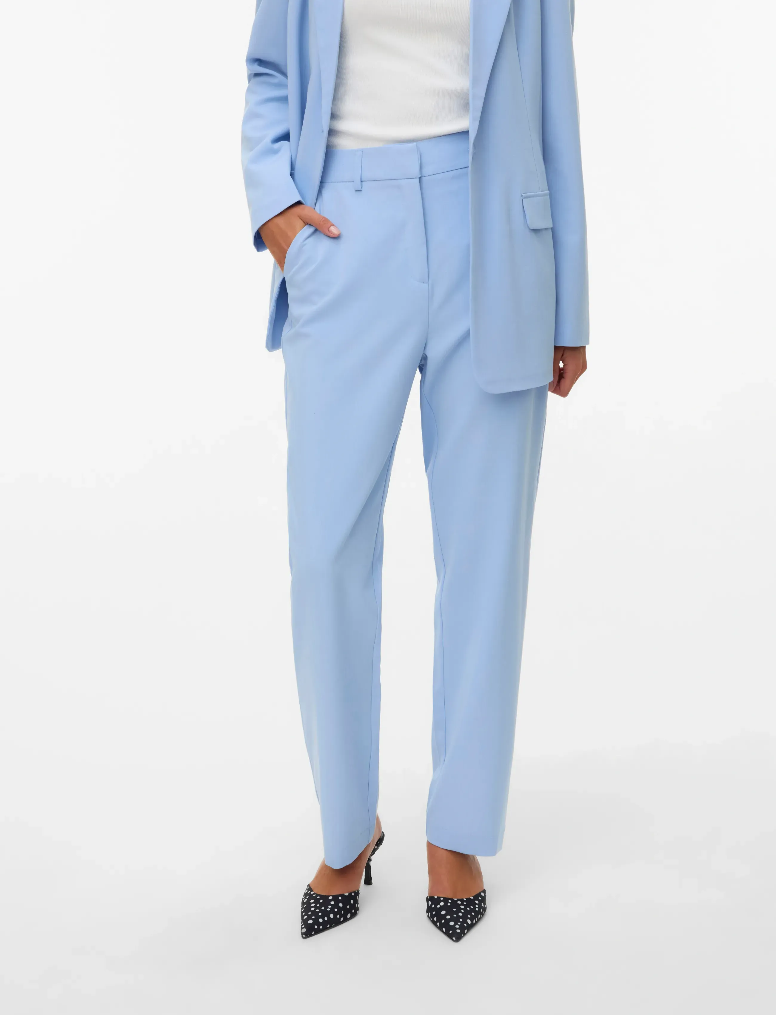 Vero Moda - VMZELDA HW STRAIGHT PANT BOO - straight leg hosen - brunnera blue - 3