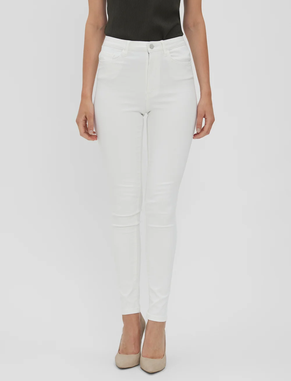Vero Moda - VMSOPHIA HW SKINNY J SOFT VI403 GA NOOS - skinny jeans - bright white - 0