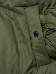 Vero Moda - VMUPPSALA SHORT JACKET  NOOS - down- & padded jackets - rifle green - 3
