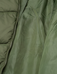 Vero Moda - VMUPPSALA SHORT JACKET  NOOS - down- & padded jackets - rifle green - 4