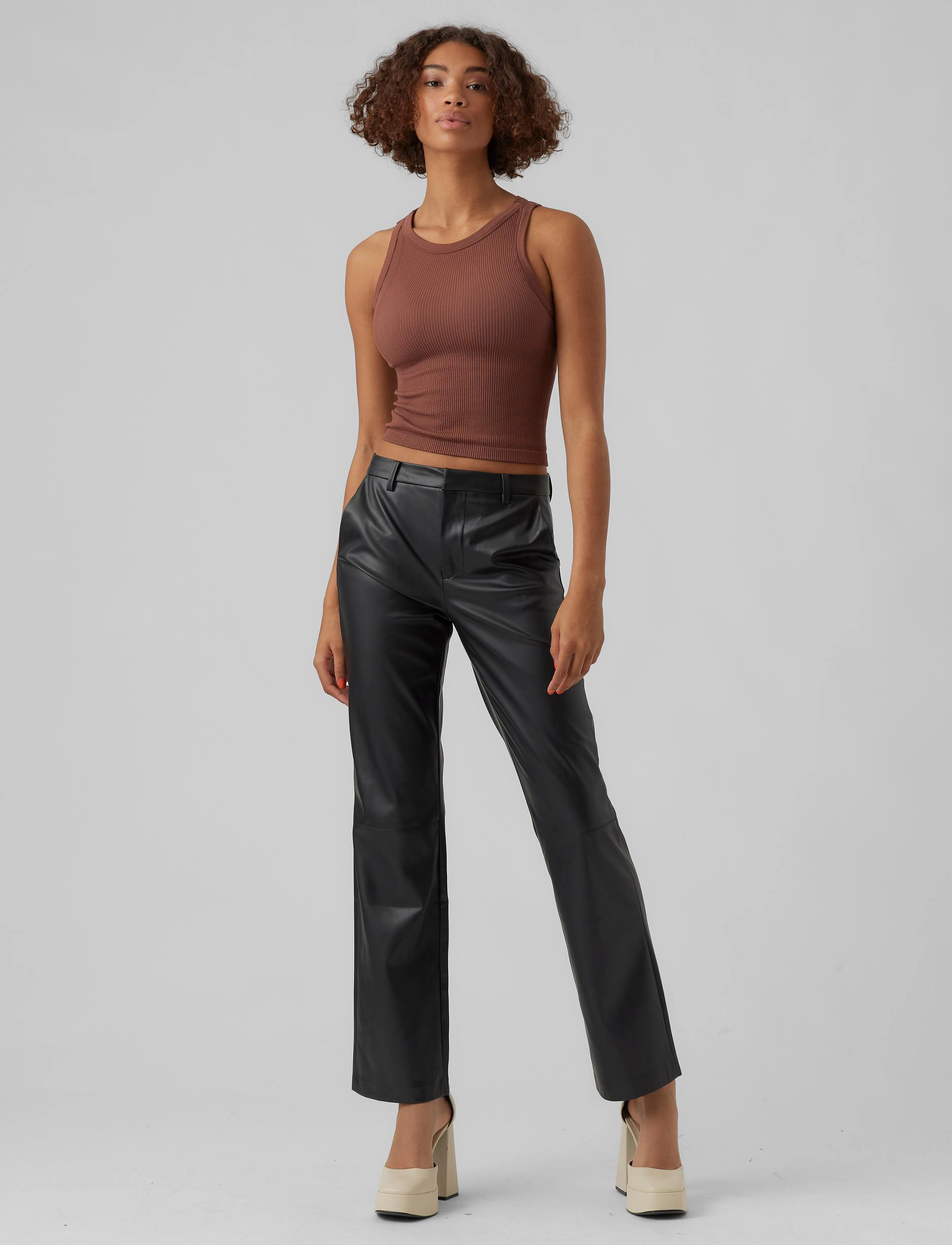 Vero Moda - VMOLYMPIAZAMIRA MW STRAIGHT PL PANT NOOS - black - 4