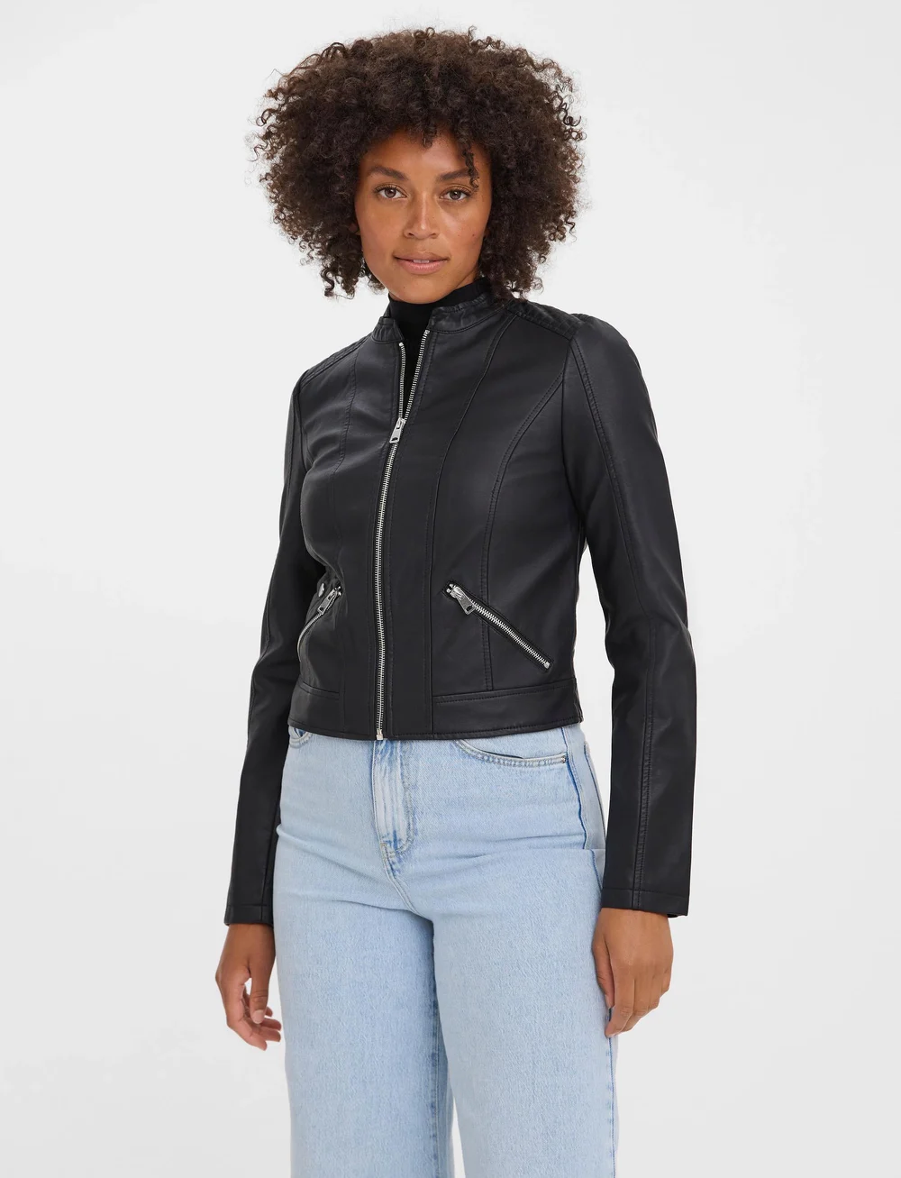 Vero Moda Vmkhloefavo 22 Short Coated Jacket Noos 29.99 Buy Leather jackets from Vero Moda online at Boozt . Fast delivery and easy returns