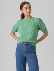 Vero Moda - VMDOFFY 2/4 O-NECK PULLOVER GA NOOS - sweaters - bright green - 2