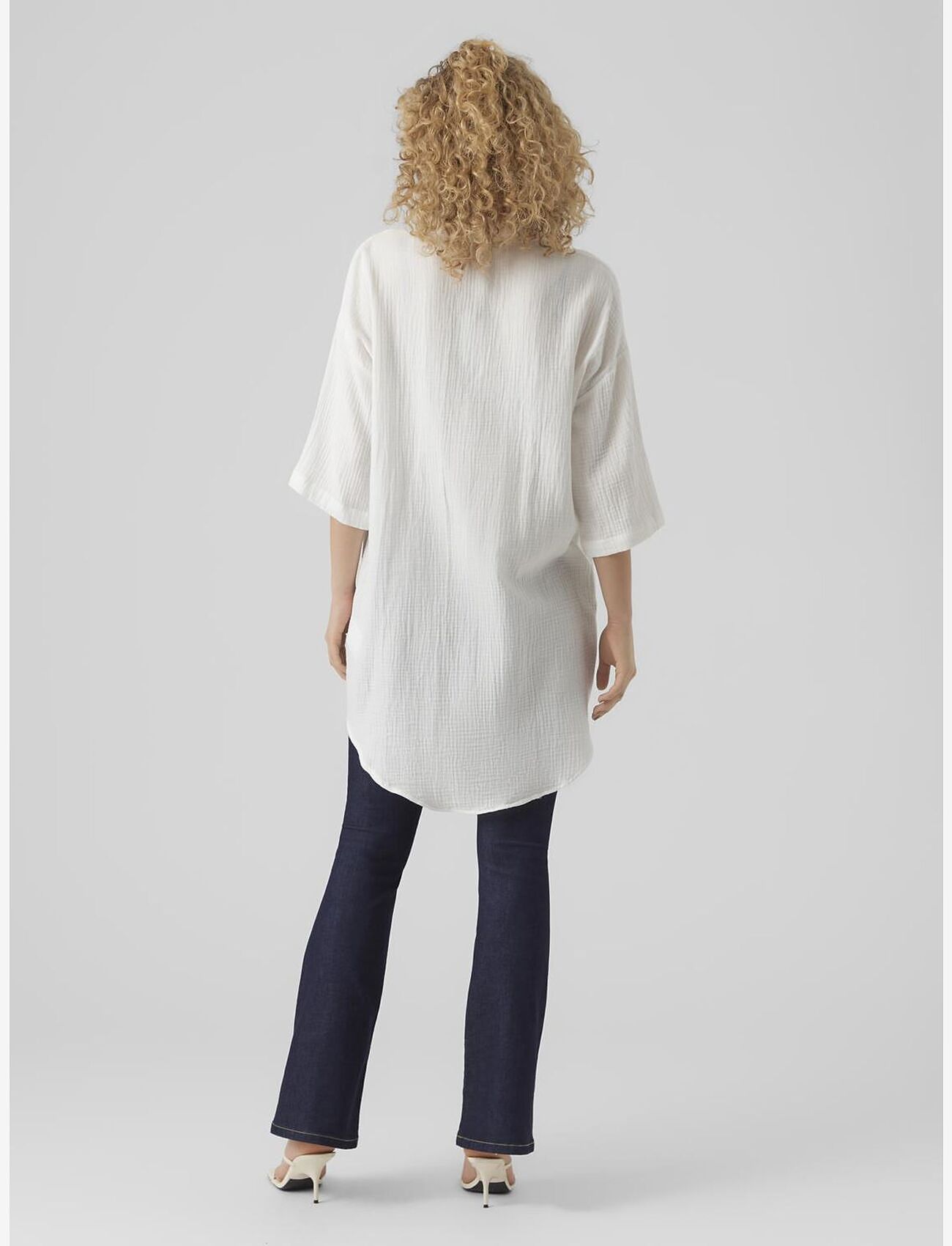 Vero Moda - VMNATALI 3/4 LONG OVERSHIRT WVN GA NOOS - overshirts - snow white - 3