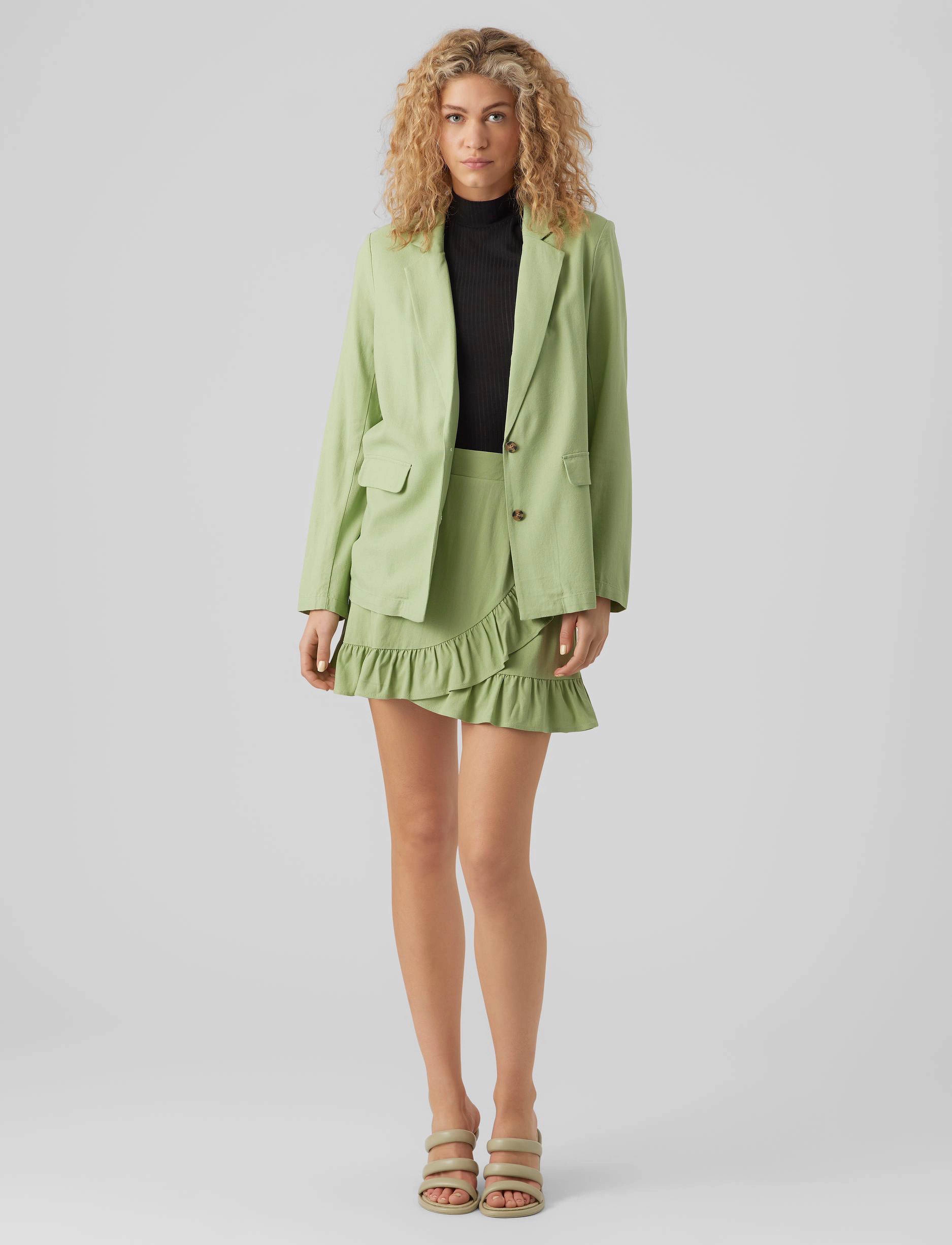 Vero Moda - VMMYMILO LS BLAZER WVN GA - festtøj til outletpriser - reseda - 5