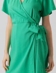 Vero Moda - VMMYMILO SS WIDE WRAP SHORT DRESS WVN GA - wrap dresses - bright green - 4