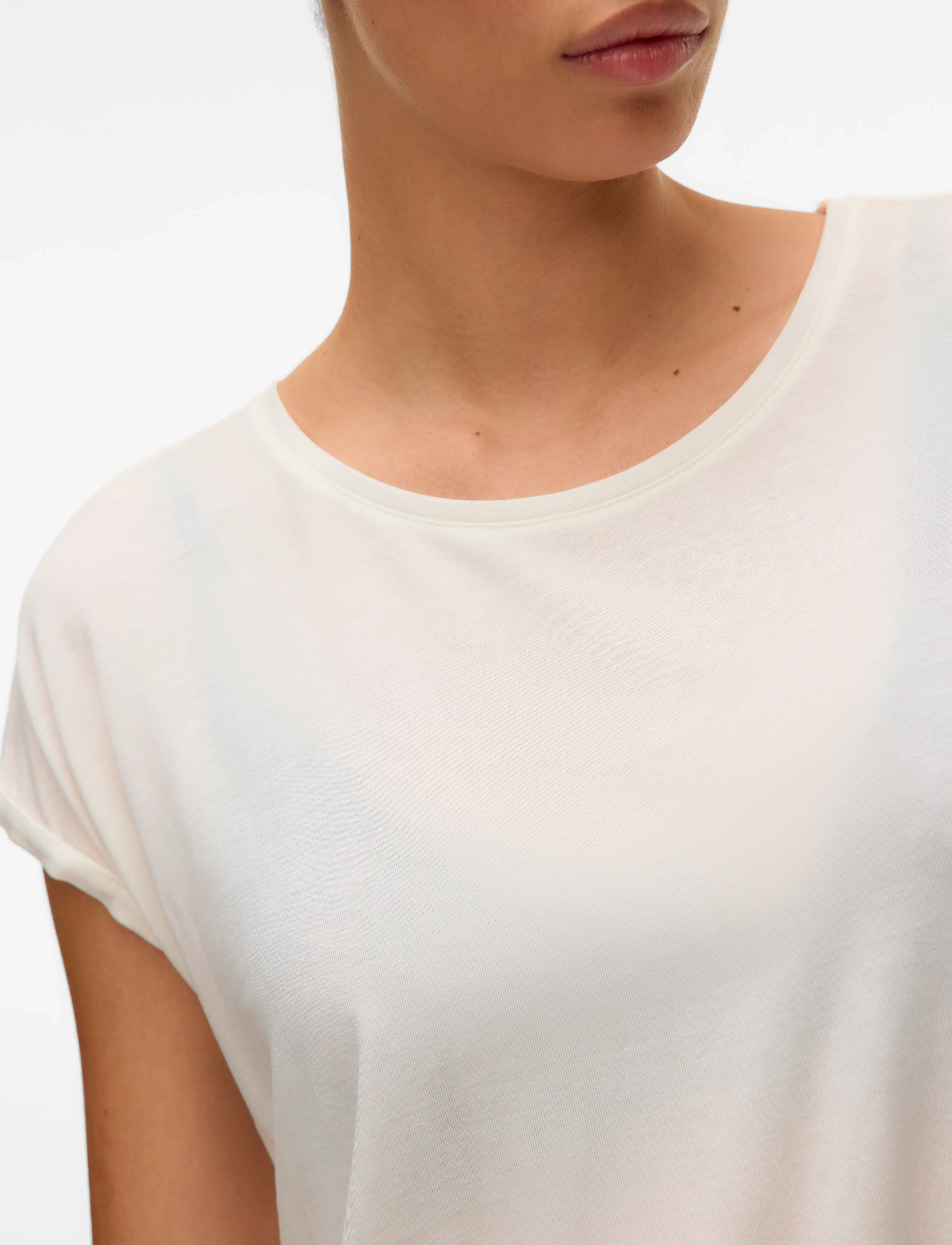 VERO MODA T-shirt 'VMAva' dam – bild 6
