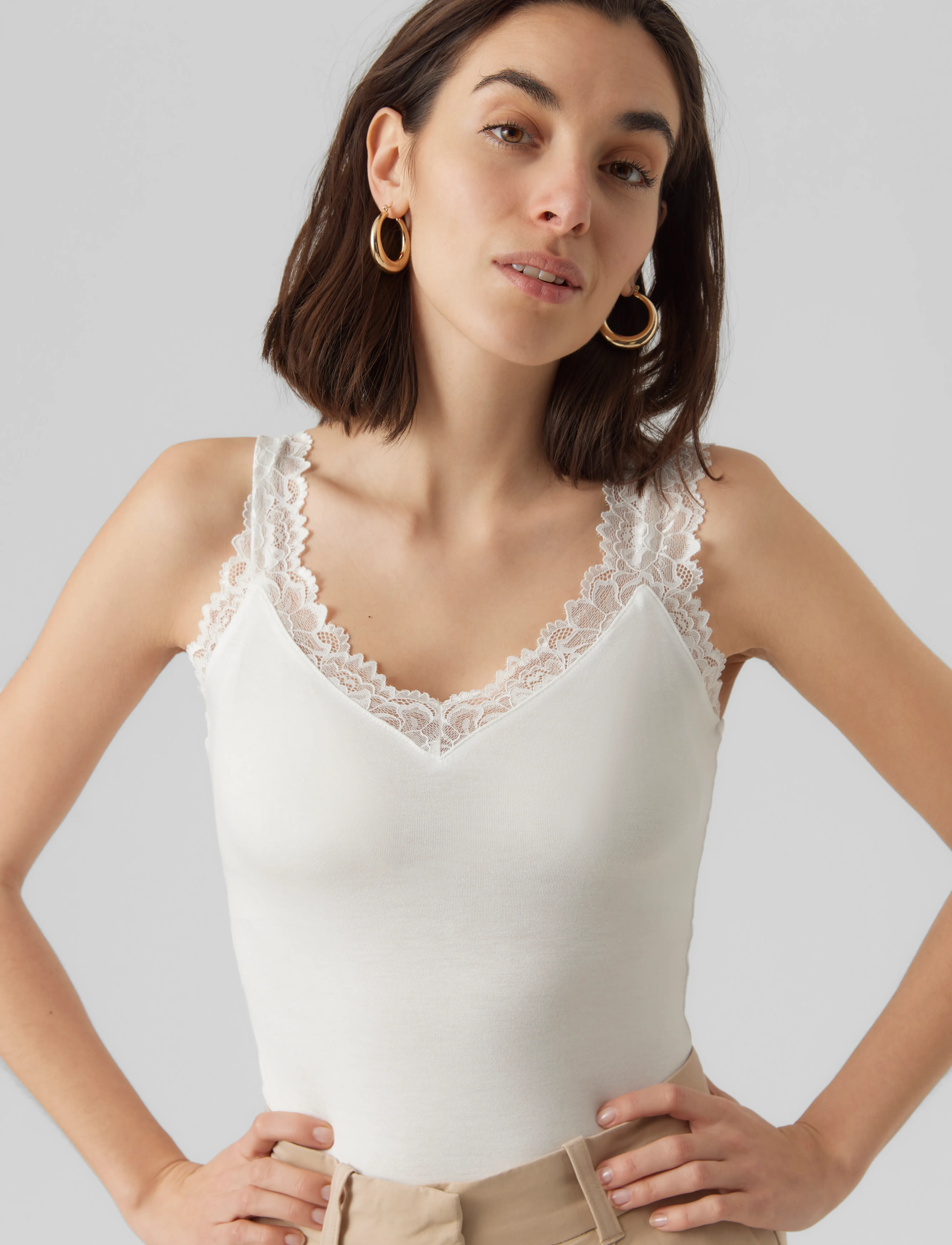 Vero Moda - VMROSA SL TOP JRS NOOS - Ärmellose tops - snow white - 4