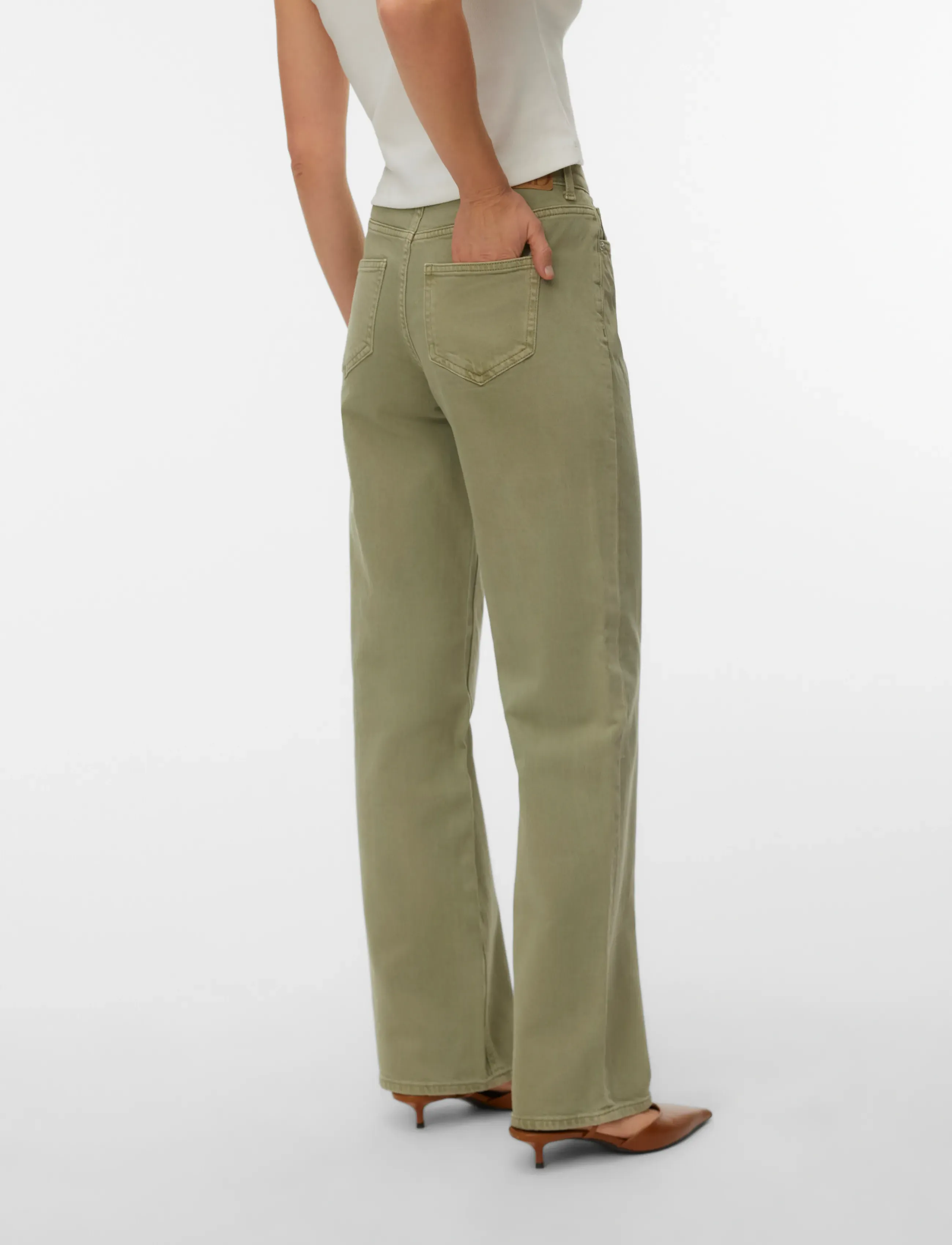Vero Moda - VMTESSA HR WIDE JEANS COLOR GA NOOS - víðar gallabuxur - laurel wreath - 3