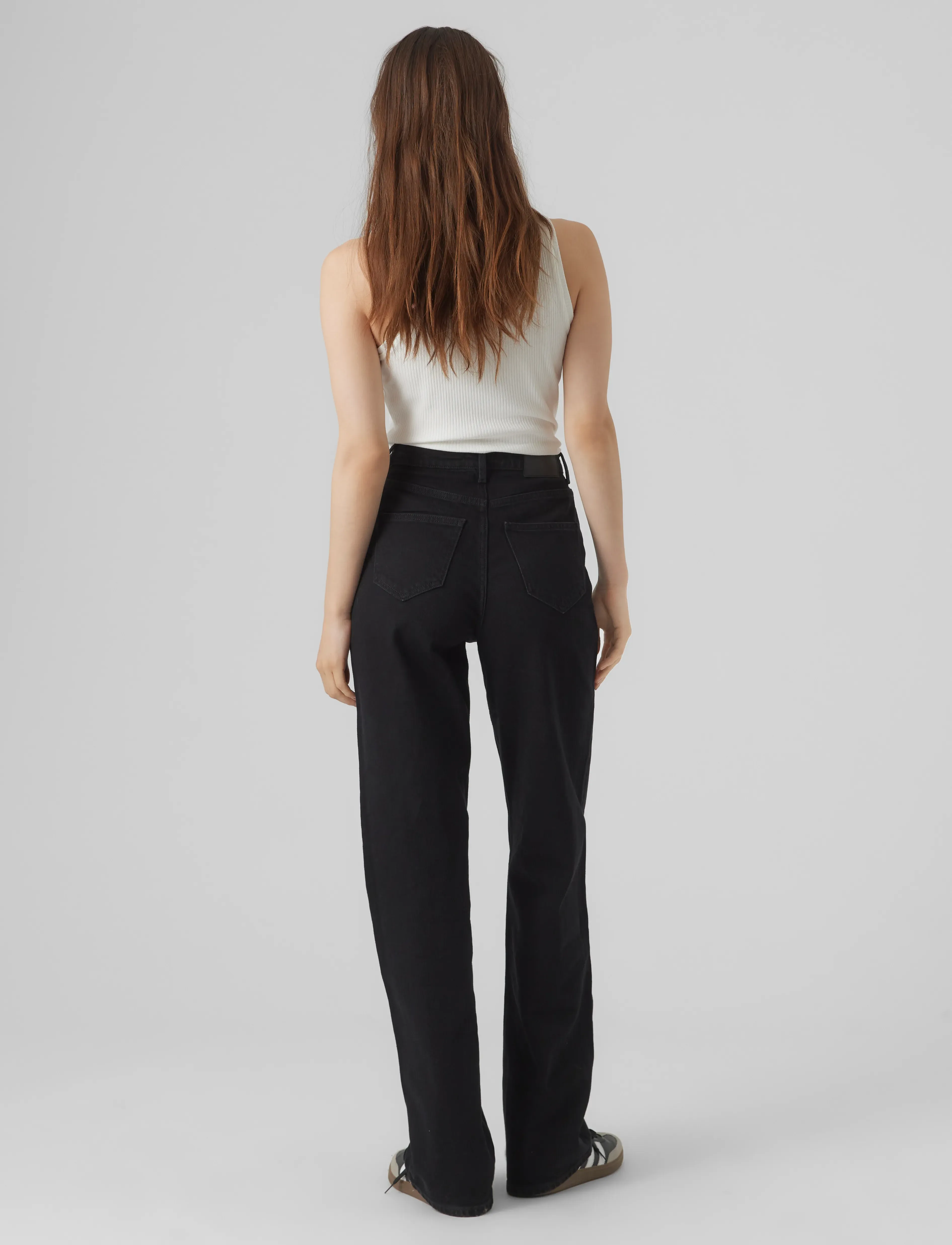 Vero Moda - VMTESSA HR WIDE JEANS RA118 GA NOOS - hosen mit weitem bein - black - 3
