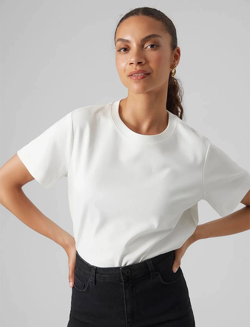 Vero Moda - AWNAIMA SS O-NECK T-SHIRT NOOS - t-shirts - snow white - 5