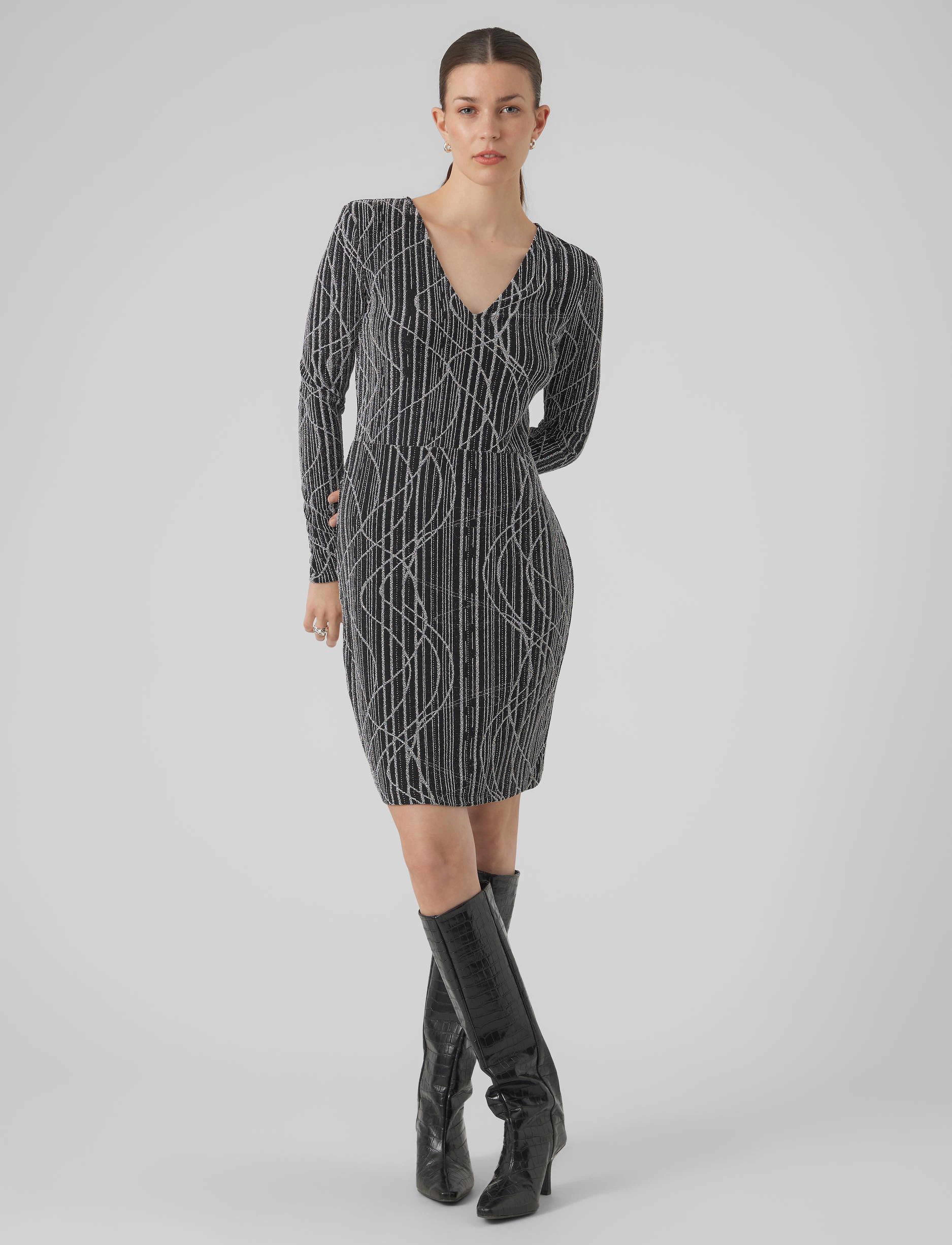 Vero Moda VMKANZ SIBE LS SHORT DRESS JRS - Fodralklänningar - BLACK / black