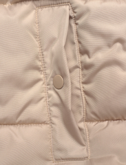 Vero Moda - VMLIGAHOLLY WAISTCOAT BOOS - puffer vests - doeskin - 3
