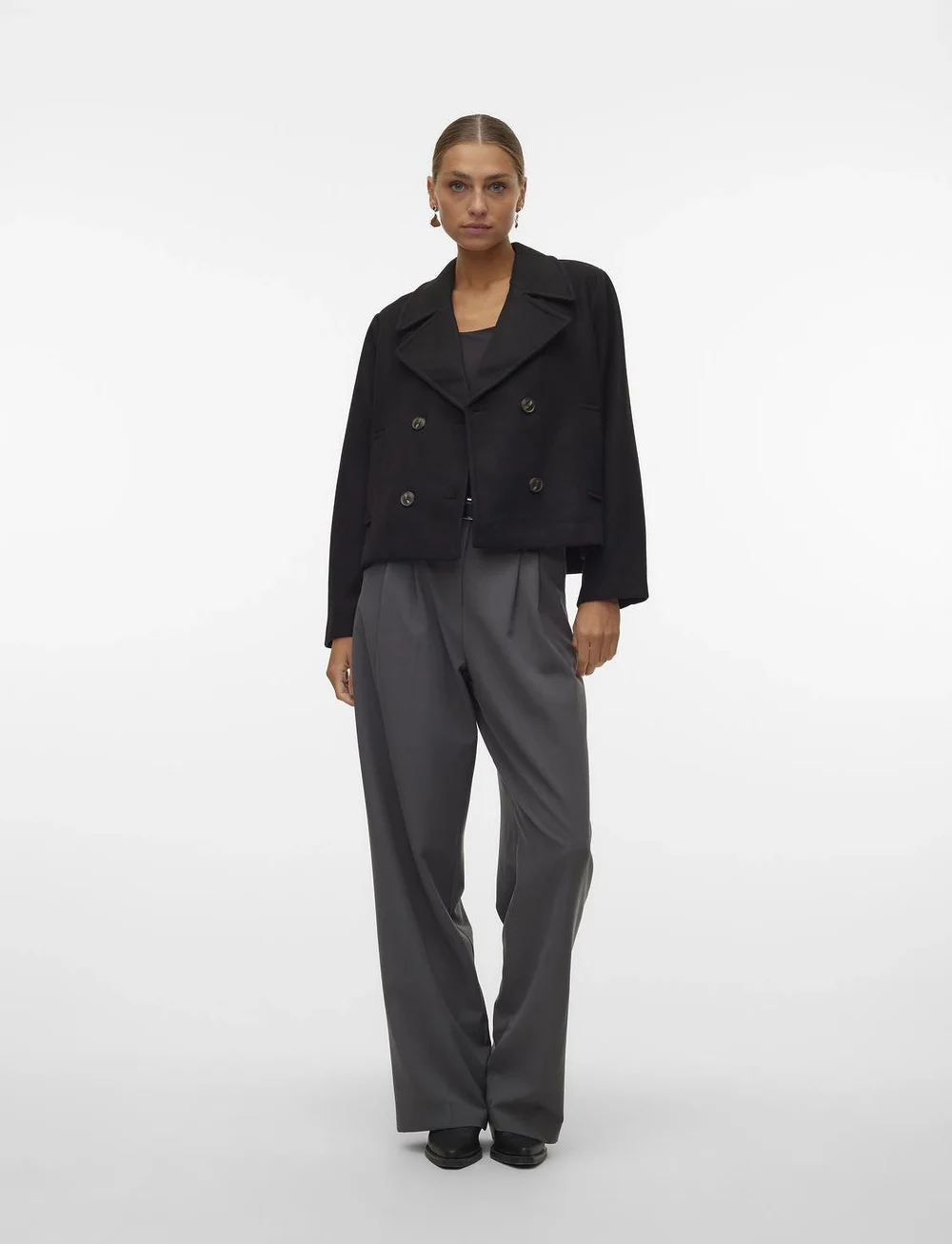 Vero Moda - VMVINCEMIA SHORT JACKET BOOS - winterjacken - black - 4