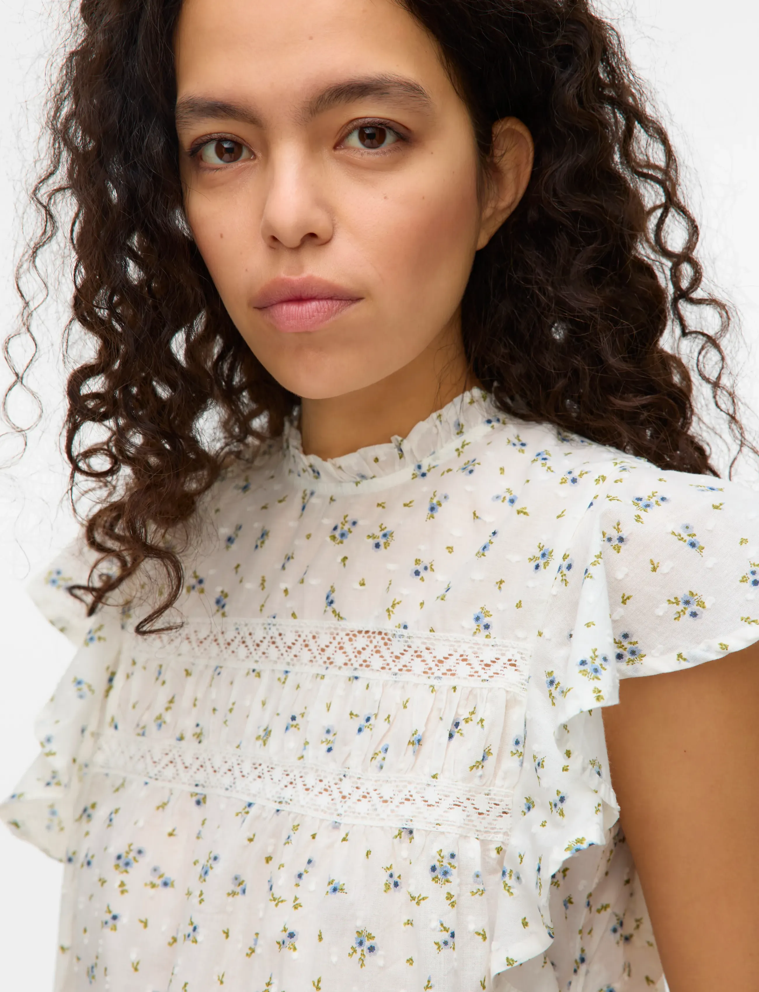 Vero Moda - VMTRINE SL LACE TOP WVN NOOS - Ærmeløse bluser - snow white - 5