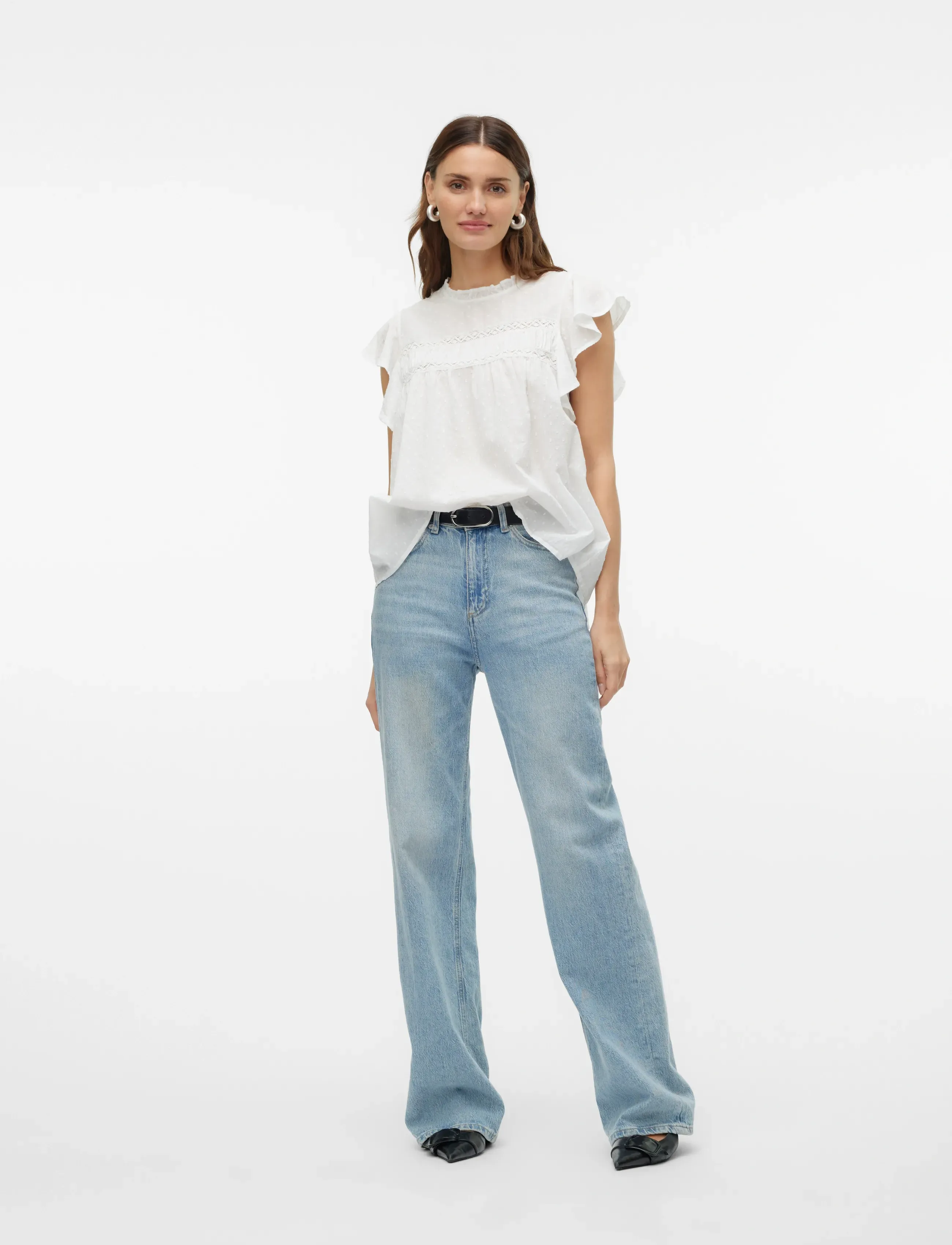 Vero Moda - VMTRINE SL LACE TOP WVN NOOS - Ærmeløse bluser - snow white - 4
