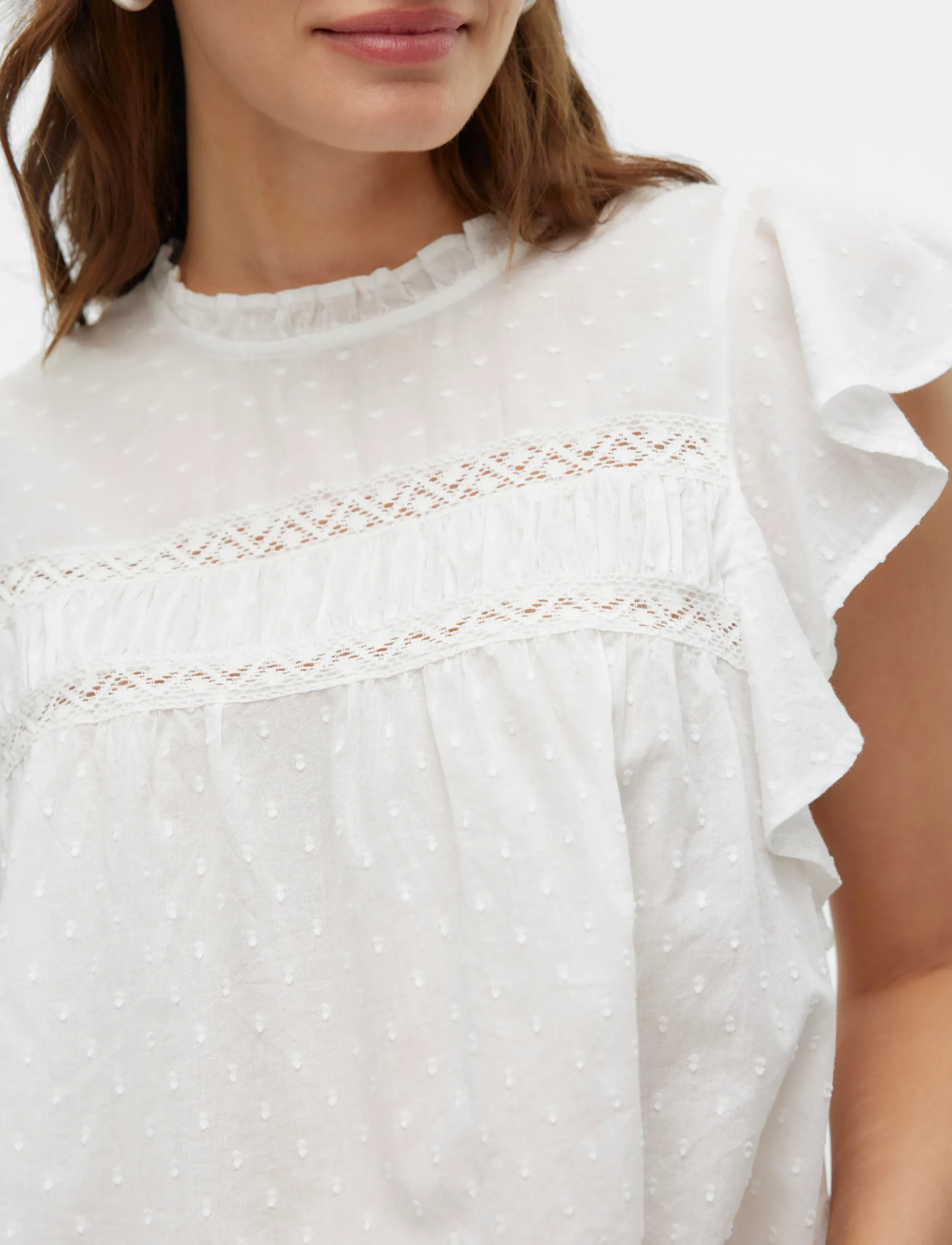 Vero Moda - VMTRINE SL LACE TOP WVN NOOS - Ærmeløse bluser - snow white - 5