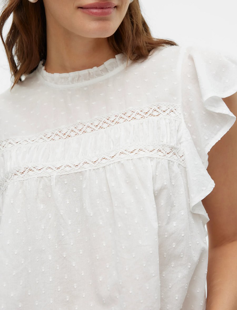 Vero Moda - VMTRINE SL LACE TOP WVN NOOS - Ærmeløse bluser - snow white - 5