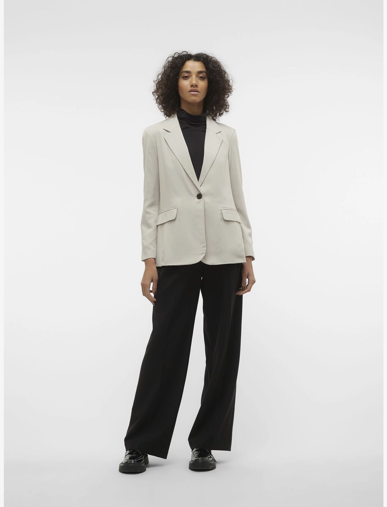 Vero Moda - VMRITA LS LOOSE BLAZER NOOS - silver lining - 3