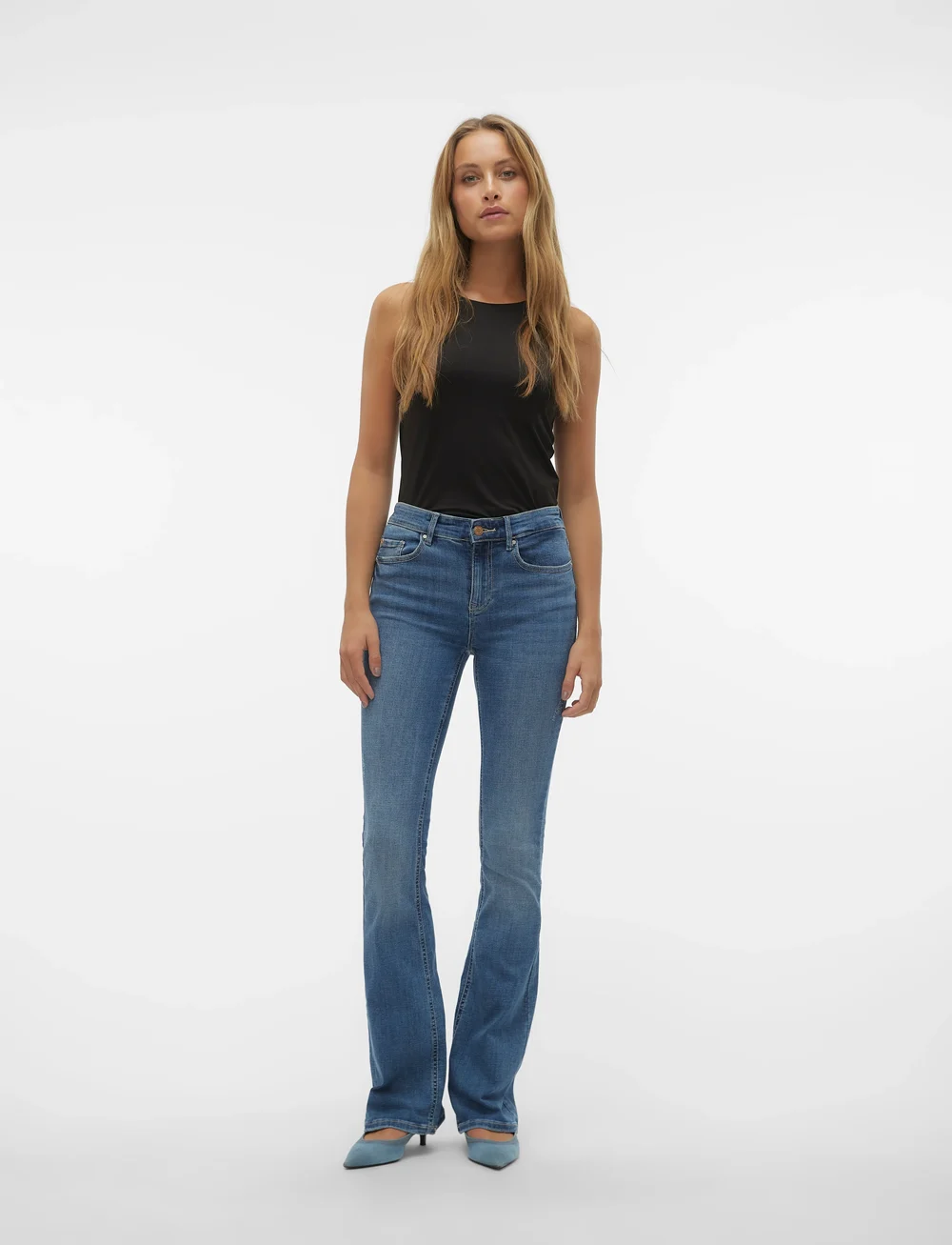 Vero Moda - VMFLASH MR FLARED JEANS LI347 GA NOOS - džinsi ar zvanveida galiem - medium blue denim - 0