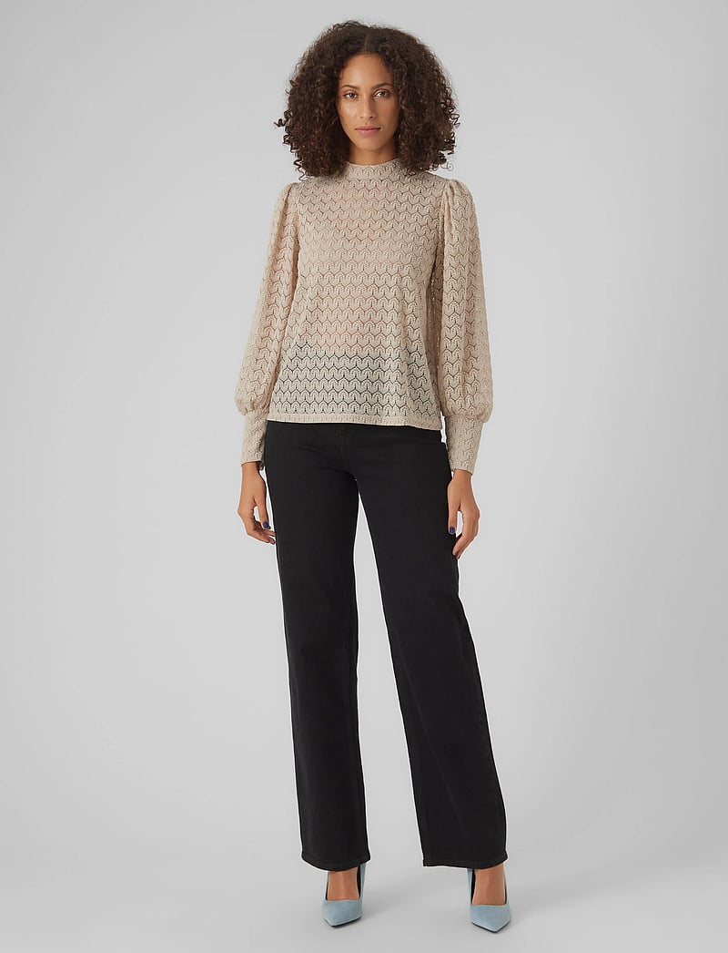 Vero Moda - VMBECCA LS HIGH NECK LACE TOP JRS NOOS - langærmede bluser - pumice stone - 4