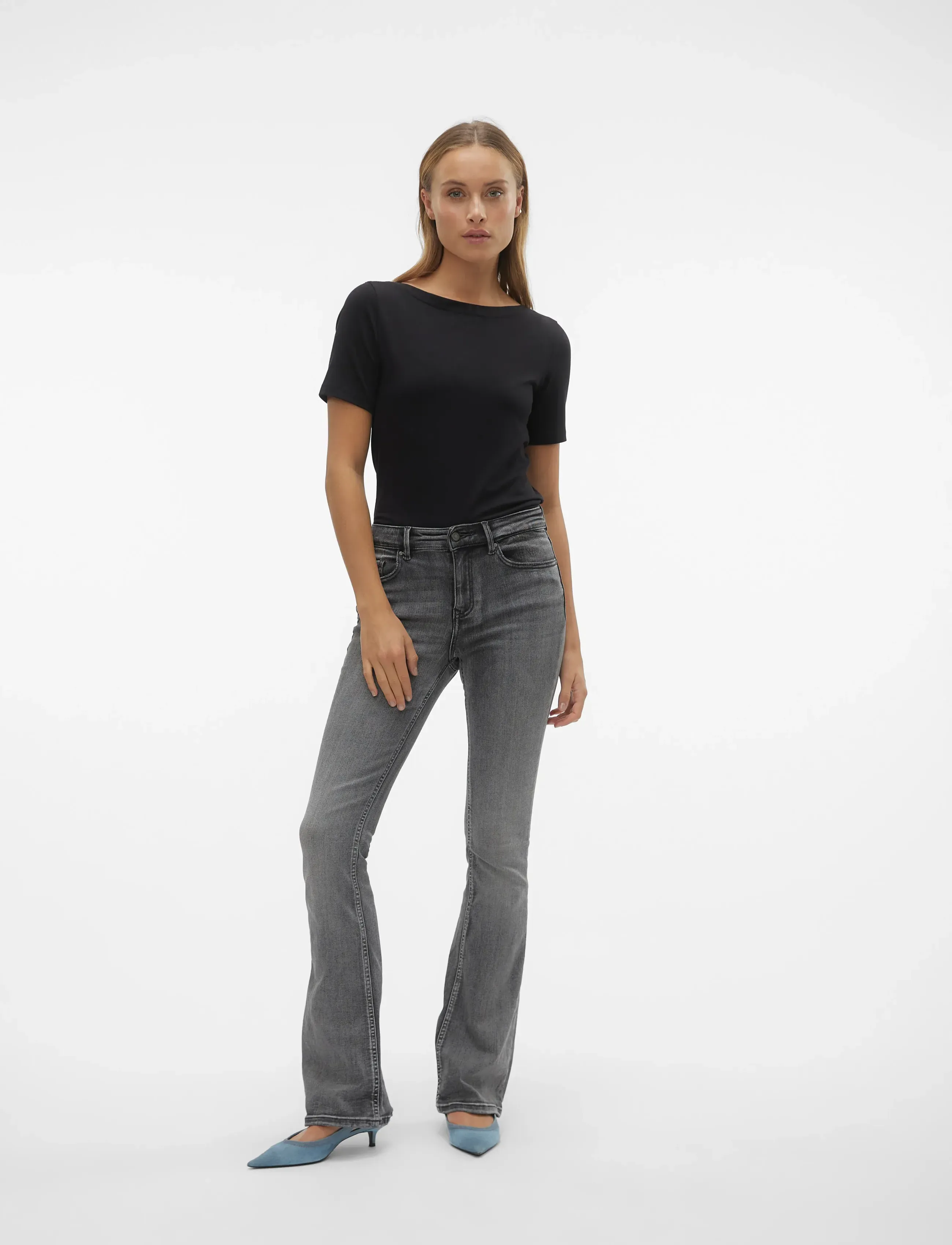 Vero Moda - VMFLASH MR FLARED JEANS LI213 GA NOOS - schlaghosen - medium grey denim - 4