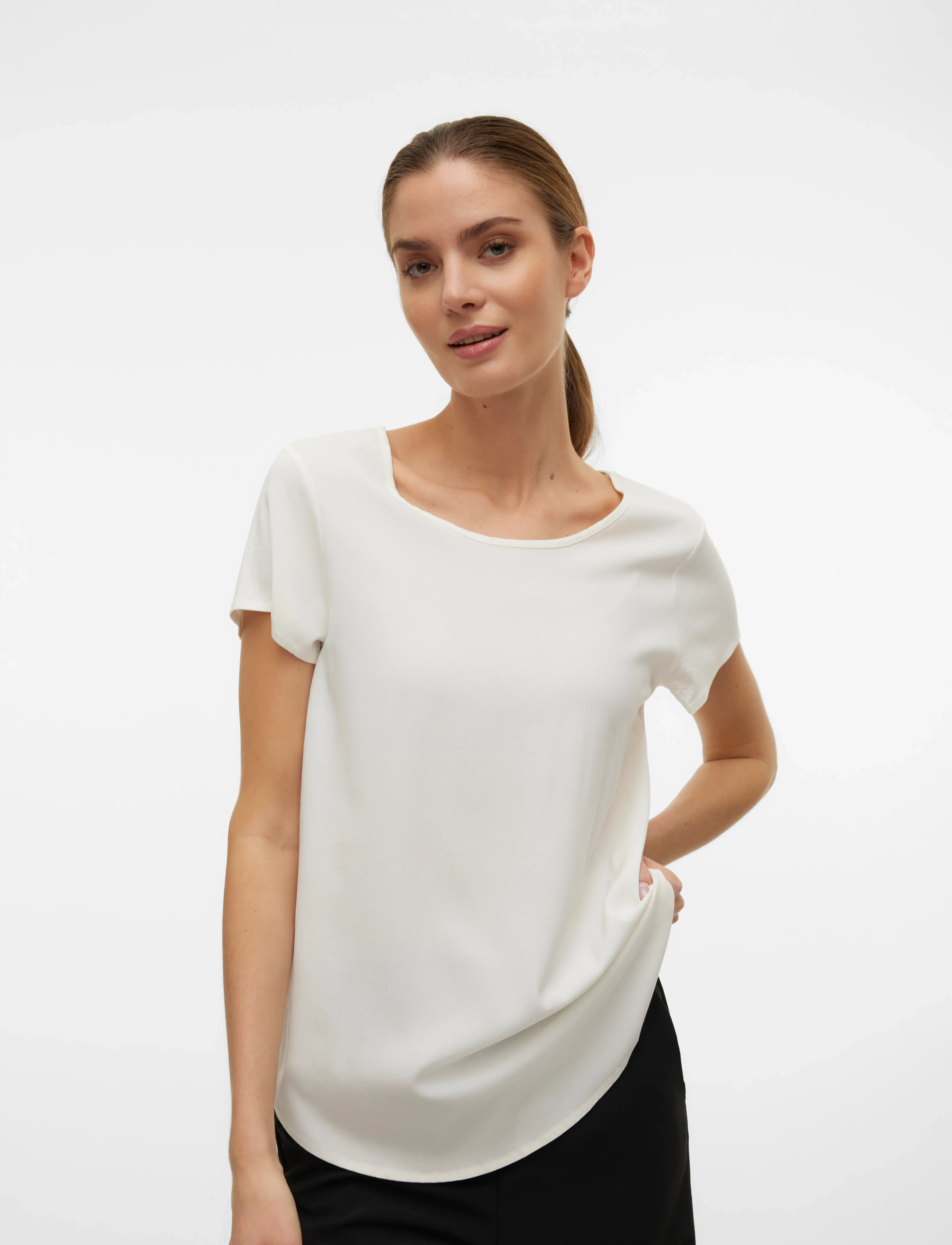 Vero Moda - VMBELLA SS TOP WVN NOOS - t-shirts - snow white - 5