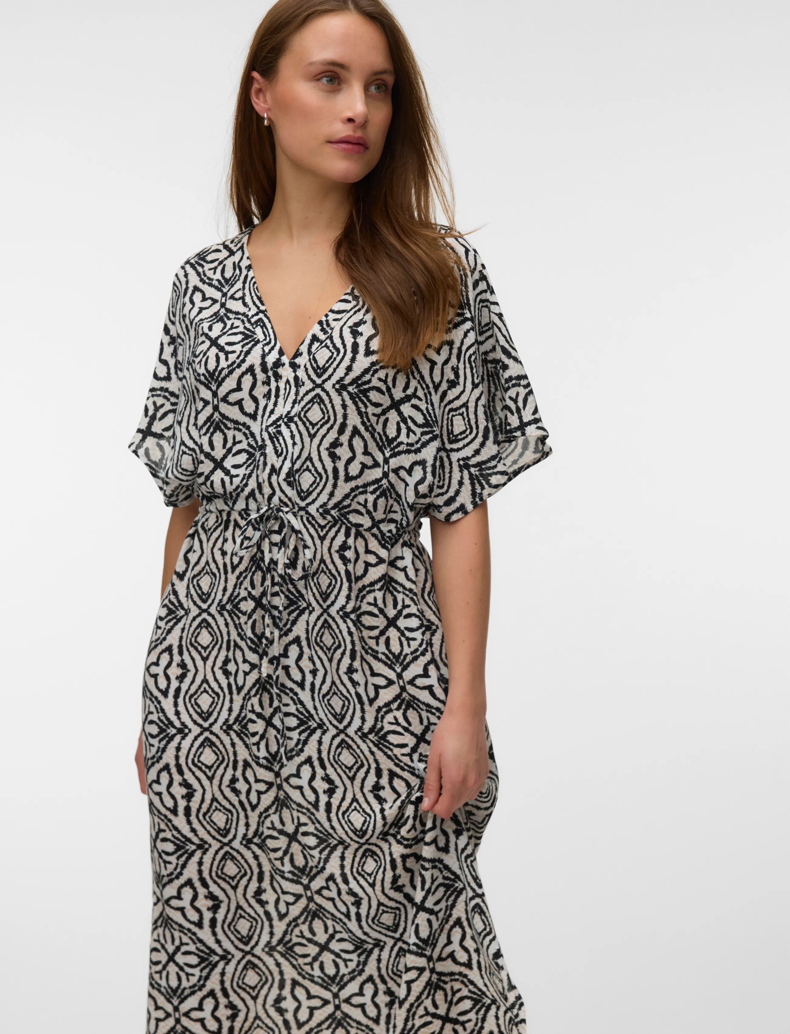 Vero Moda - VMMENNY SS 7/8 KAFTAN WVN GA - sommerkjoler - birch - 4