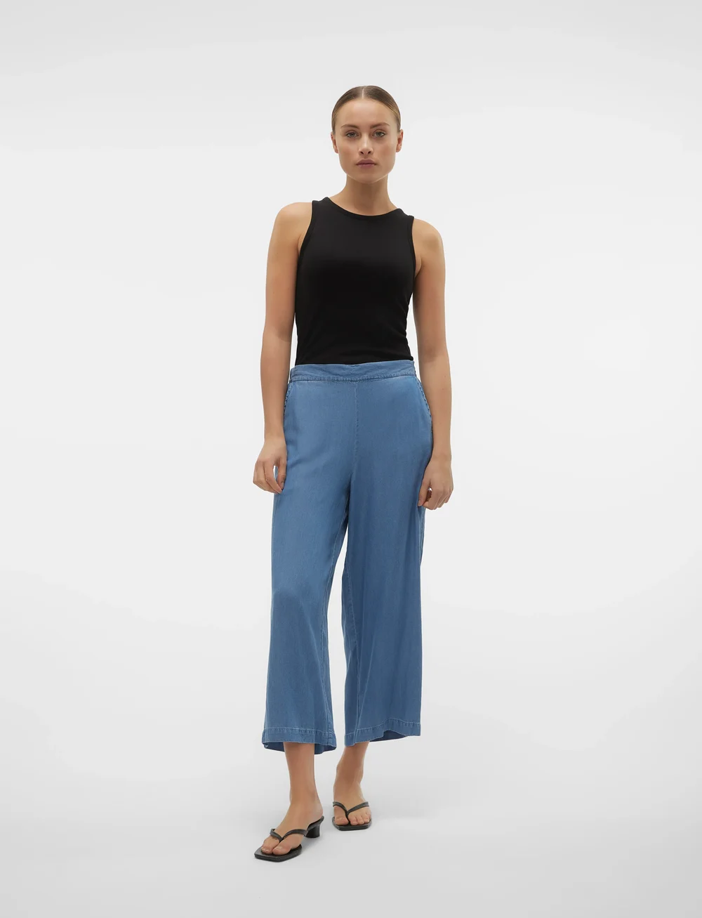 Vero Moda - VMBREE MR WIDE TENCEL CULOTTE GA NOOS - culotte püksid - medium blue denim - 4