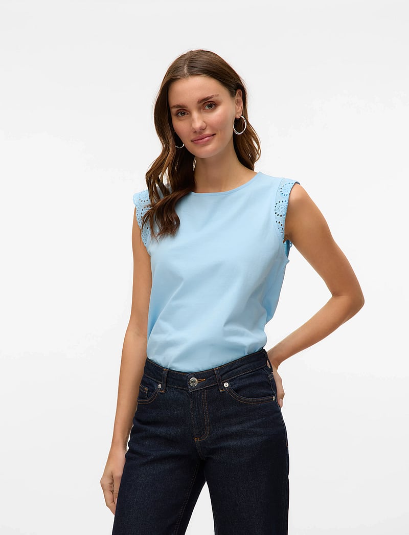 Vero Moda - VMEMILY SL GATHERING TOP JRS NOOS - Ærmeløse bluser - airy blue - 0
