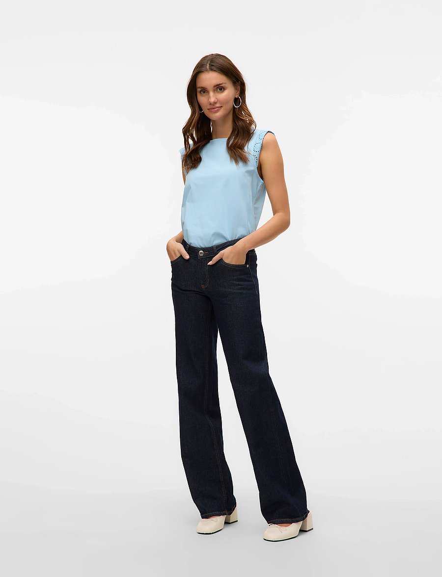 Vero Moda - VMEMILY SL GATHERING TOP JRS NOOS - Ärmellose blusen - airy blue - 3