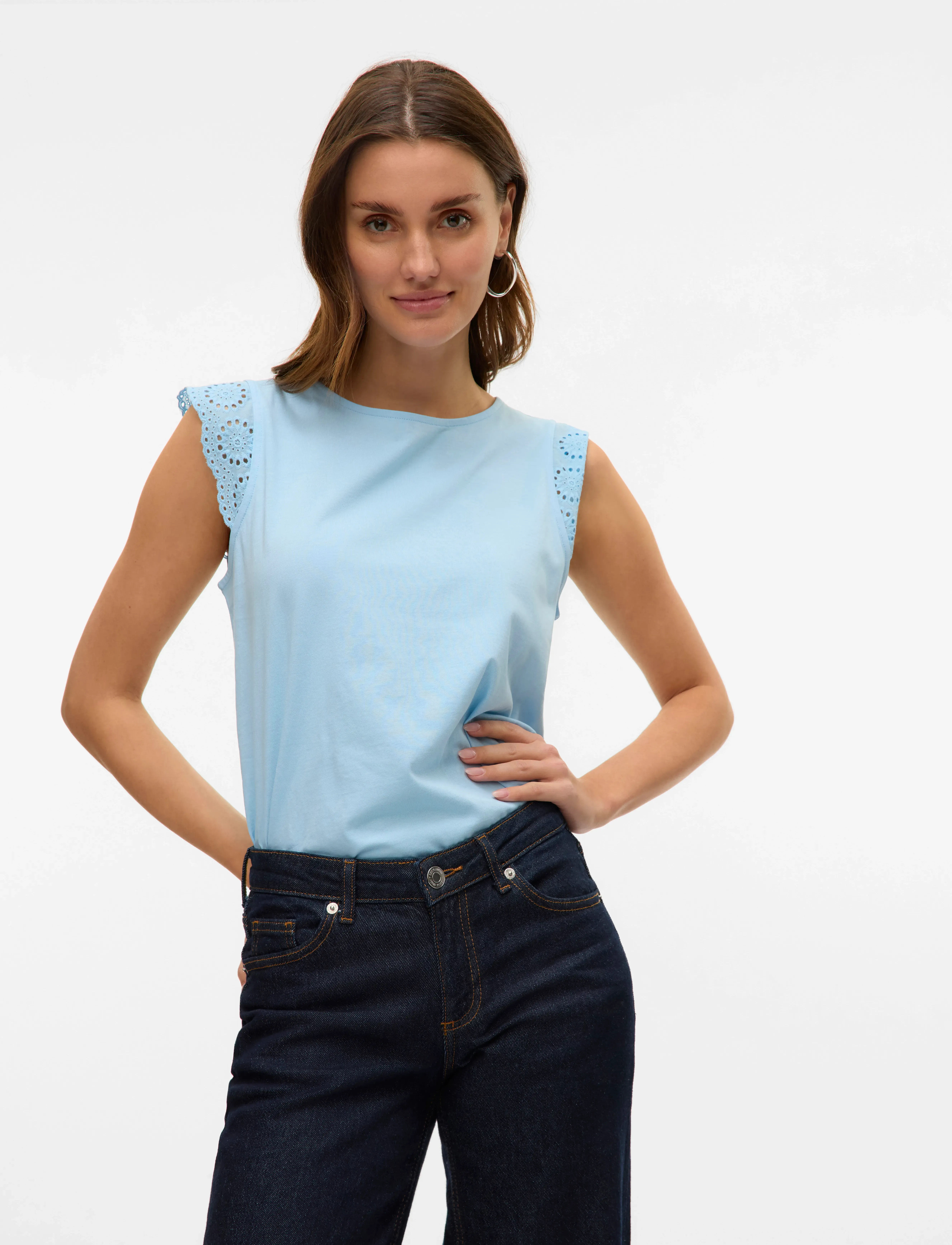 Vero Moda - VMEMILY SL GATHERING TOP JRS NOOS - Ärmellose blusen - airy blue - 4