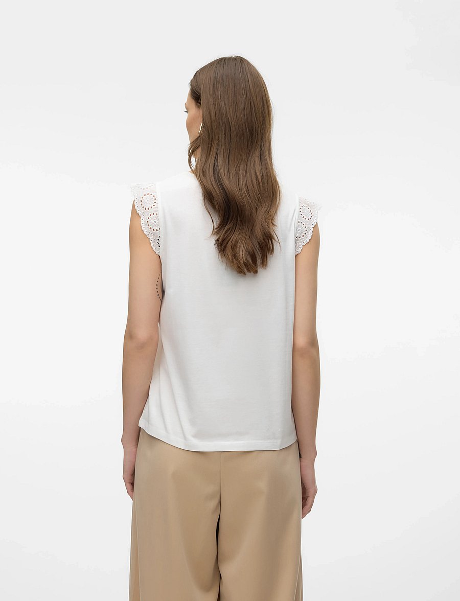 Vero Moda - VMEMILY SL GATHERING TOP JRS NOOS - Ärmlösa blusar - snow white - 3