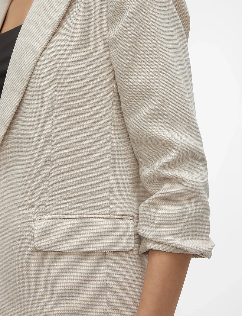 Vero Moda - VMFRIDA 3/4 REGULAR BLAZER NOOS - enkeltradede blazere - oatmeal - 4