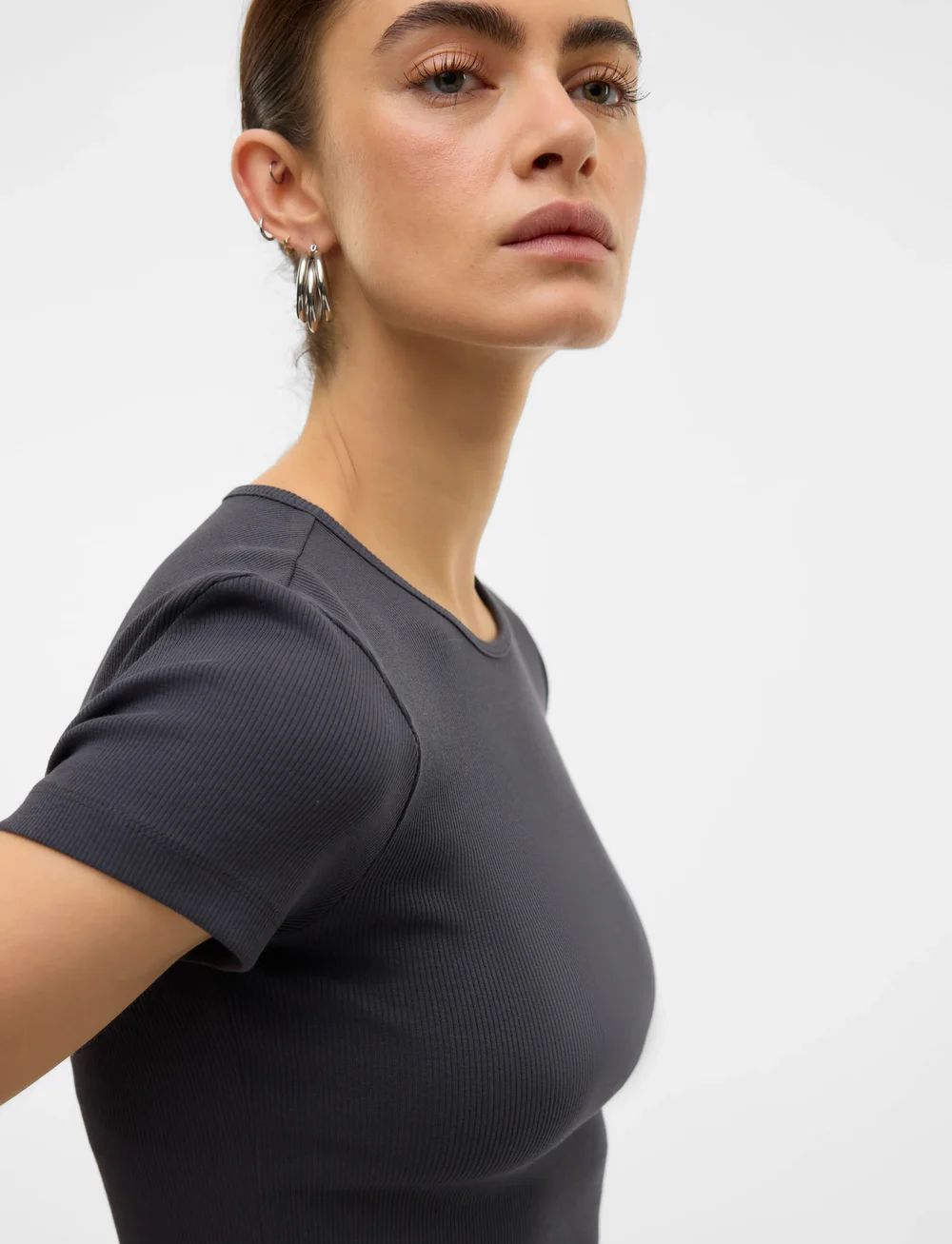 Vero Moda - VMCHLOE SS SHORT TOP JRS NOOS - t-shirts - asphalt - 3