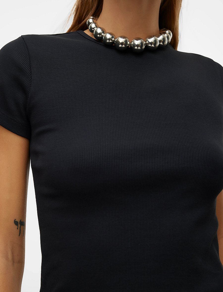 Vero Moda - VMCHLOE SS SHORT TOP JRS NOOS - t-särgid - black - 3