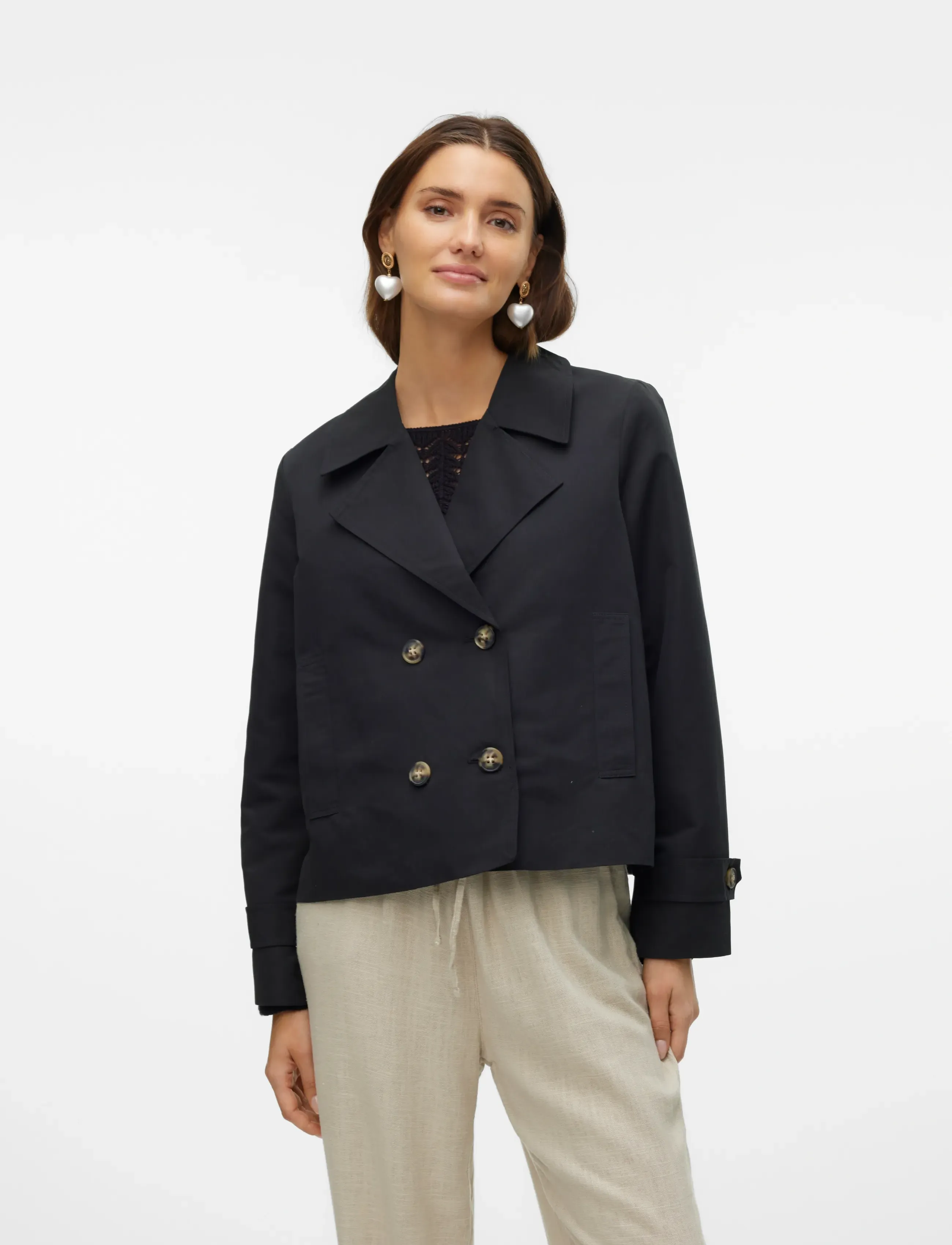 Vero Moda %VMCHLOEMIA SHORT TRENCHCOAT NOOS - Coats - BLACK / black