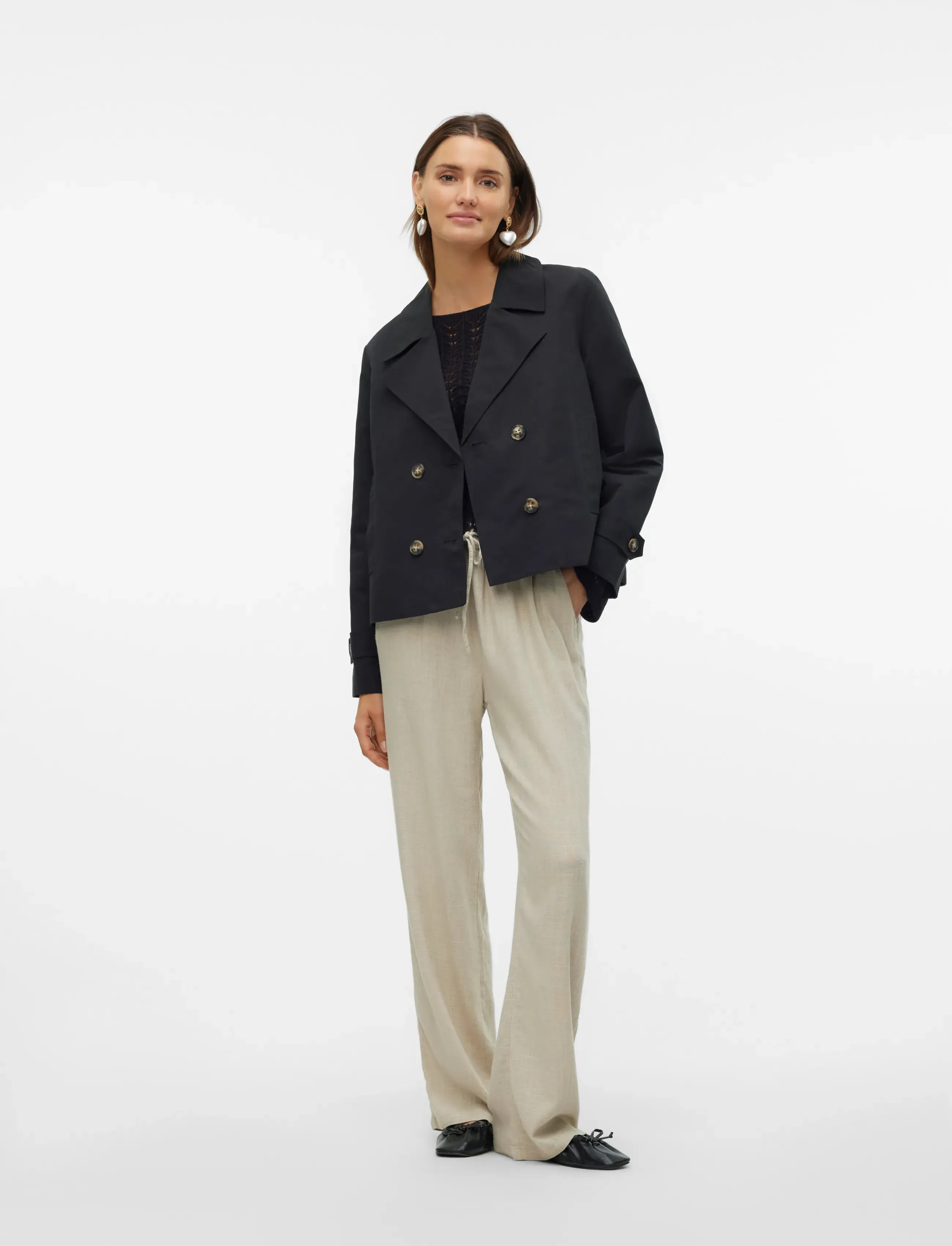 Vero Moda - %VMCHLOEMIA SHORT TRENCHCOAT NOOS - trenchcoats - black - 3