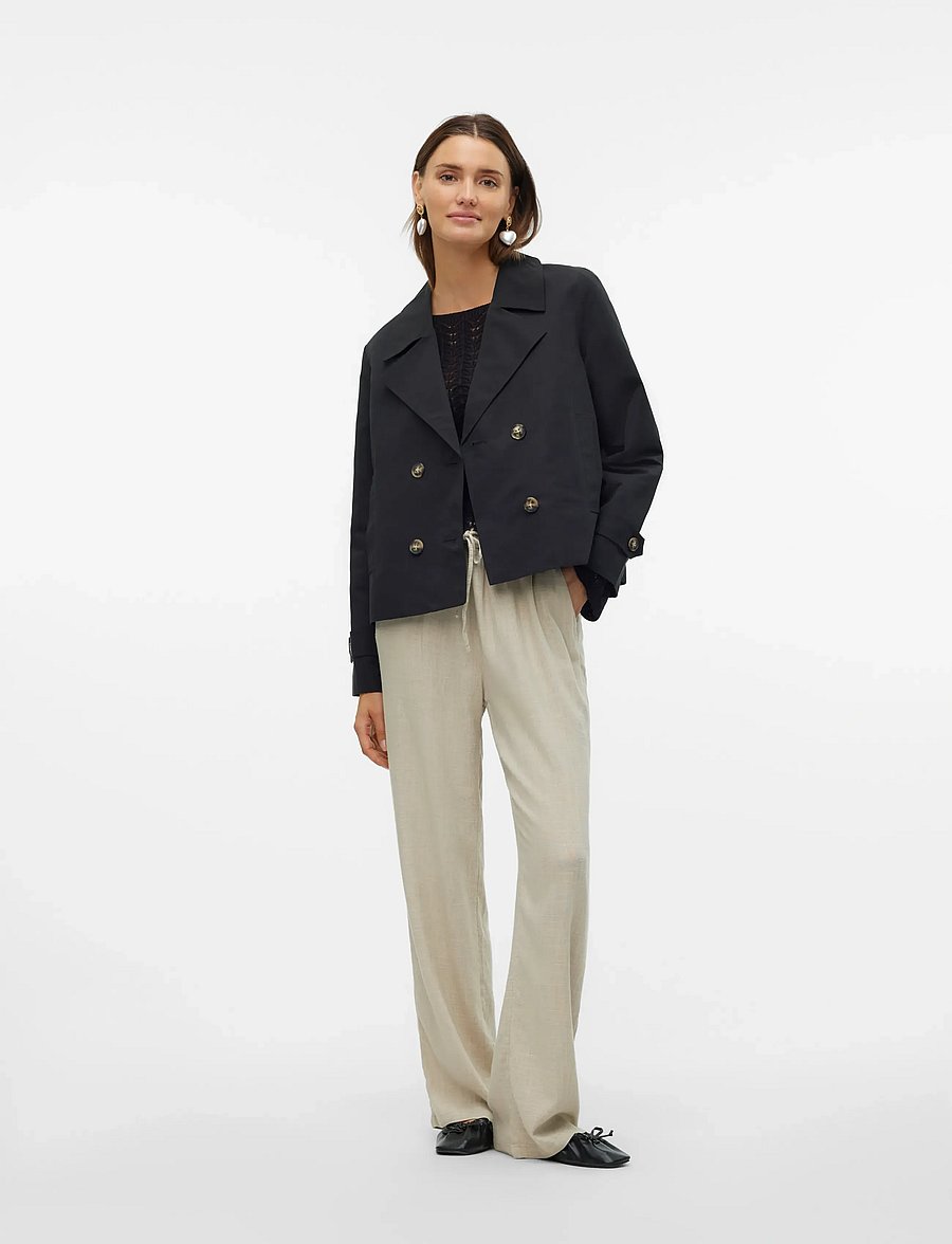 Vero Moda - %VMCHLOEMIA SHORT TRENCHCOAT NOOS - trenchcoats - black - 3