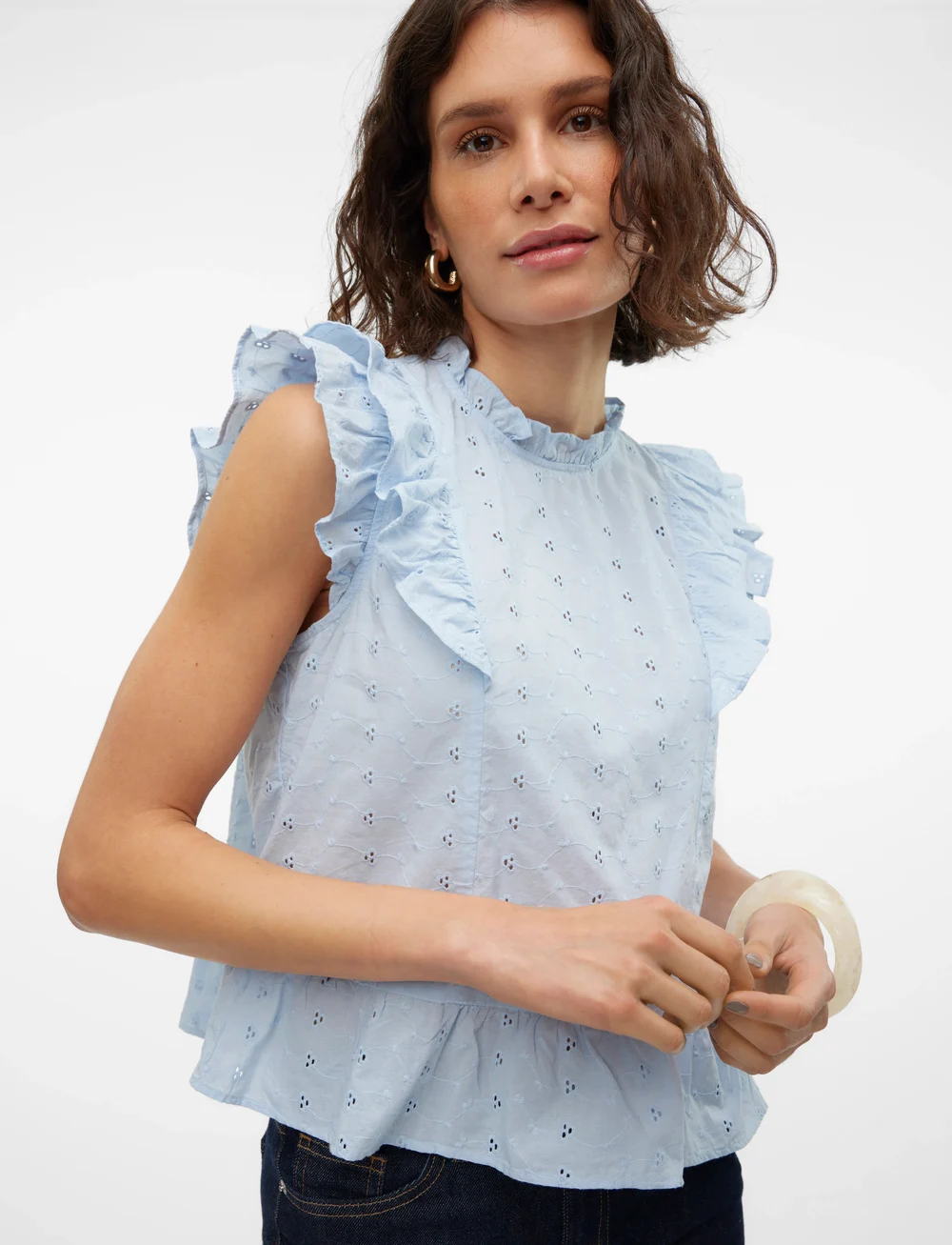 Vero Moda - VMKAMMY SL HIGH NECK TOP VMA - sleeveless blouses - cashmere blue - 5